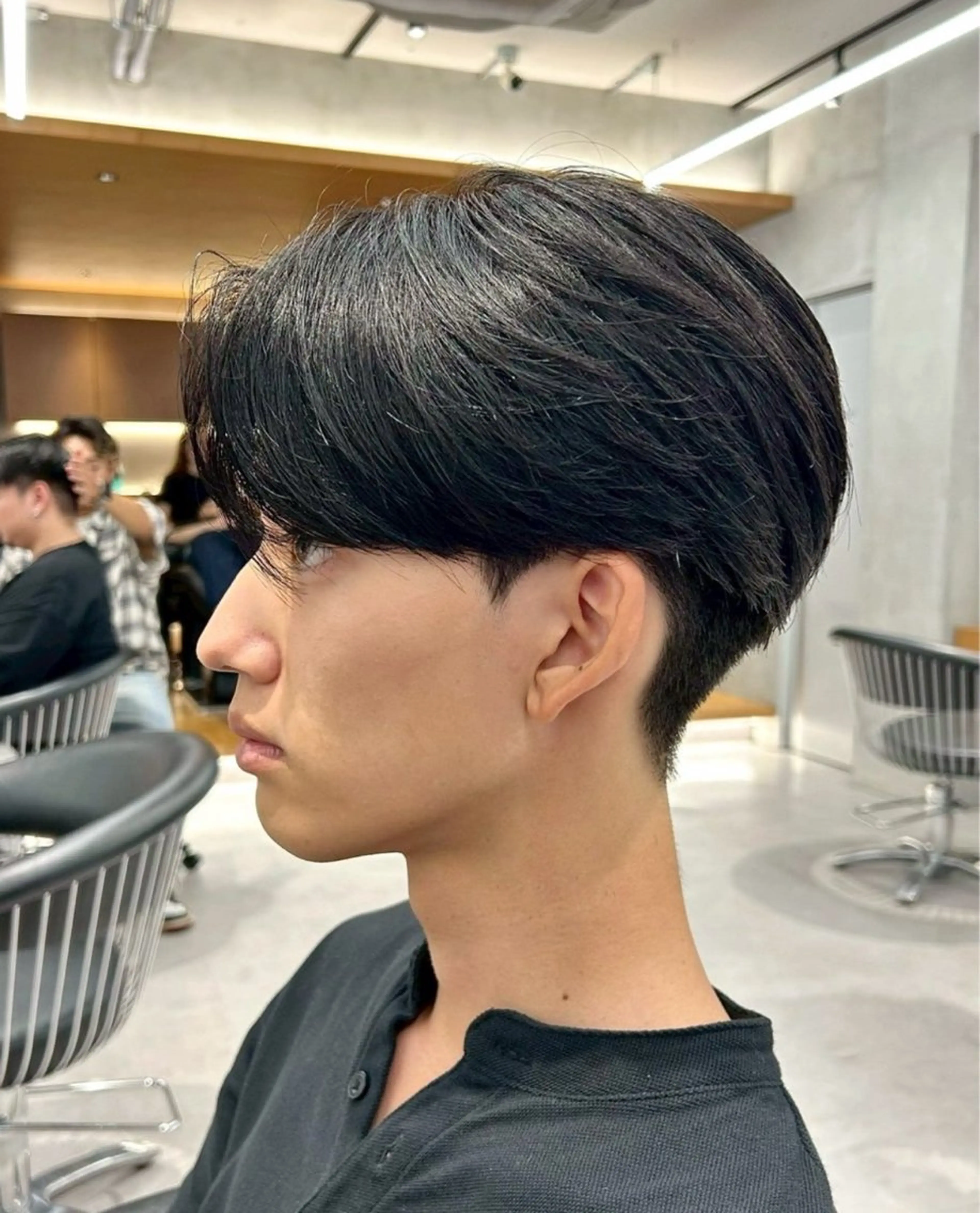 パーマ メンズ カット 縮毛矯正 ヘアセット ブリーチ/ウルフ/ スパイキーショートのヘアスタイル