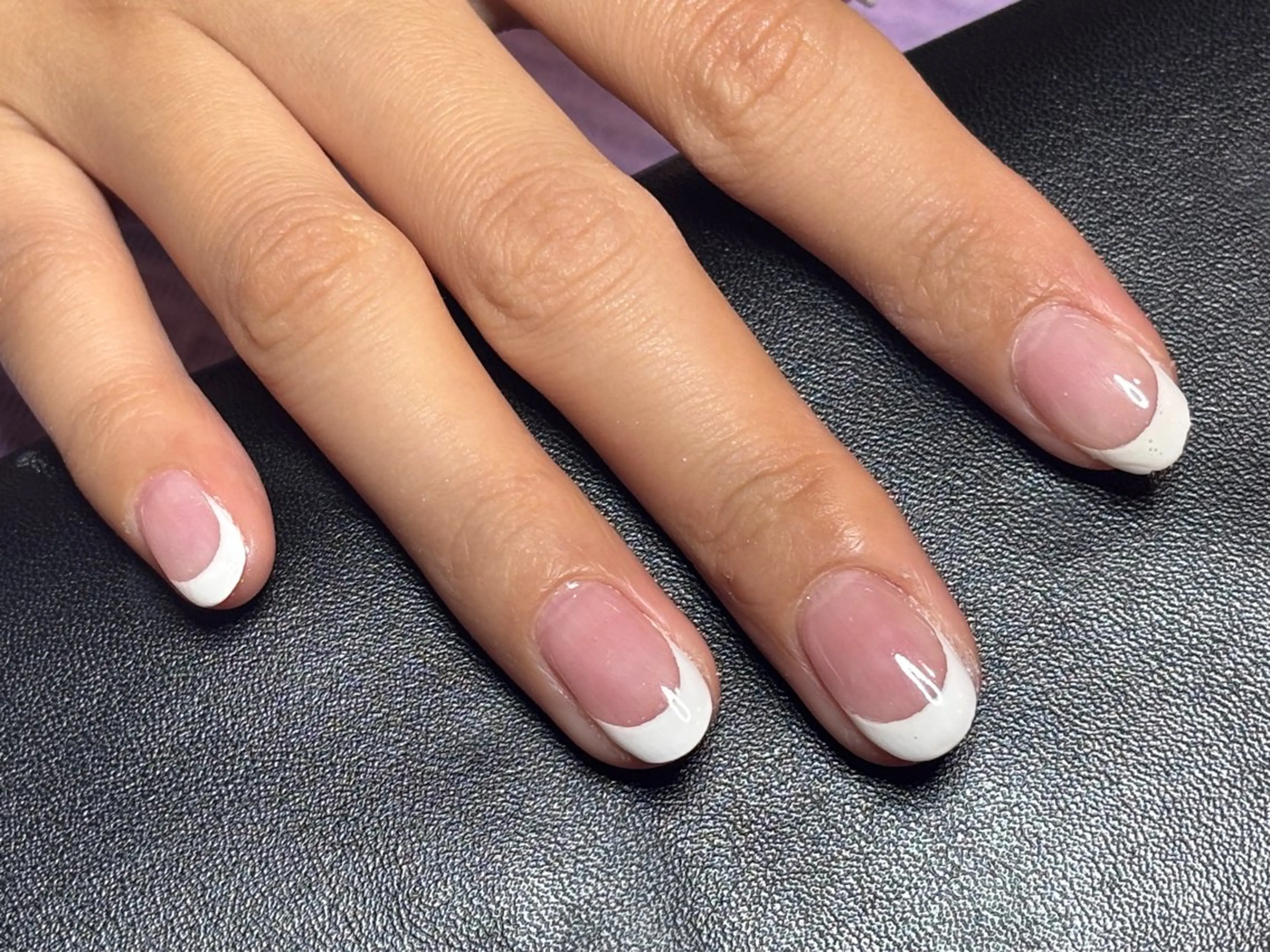 フレンチネイル（オフなし）の写真