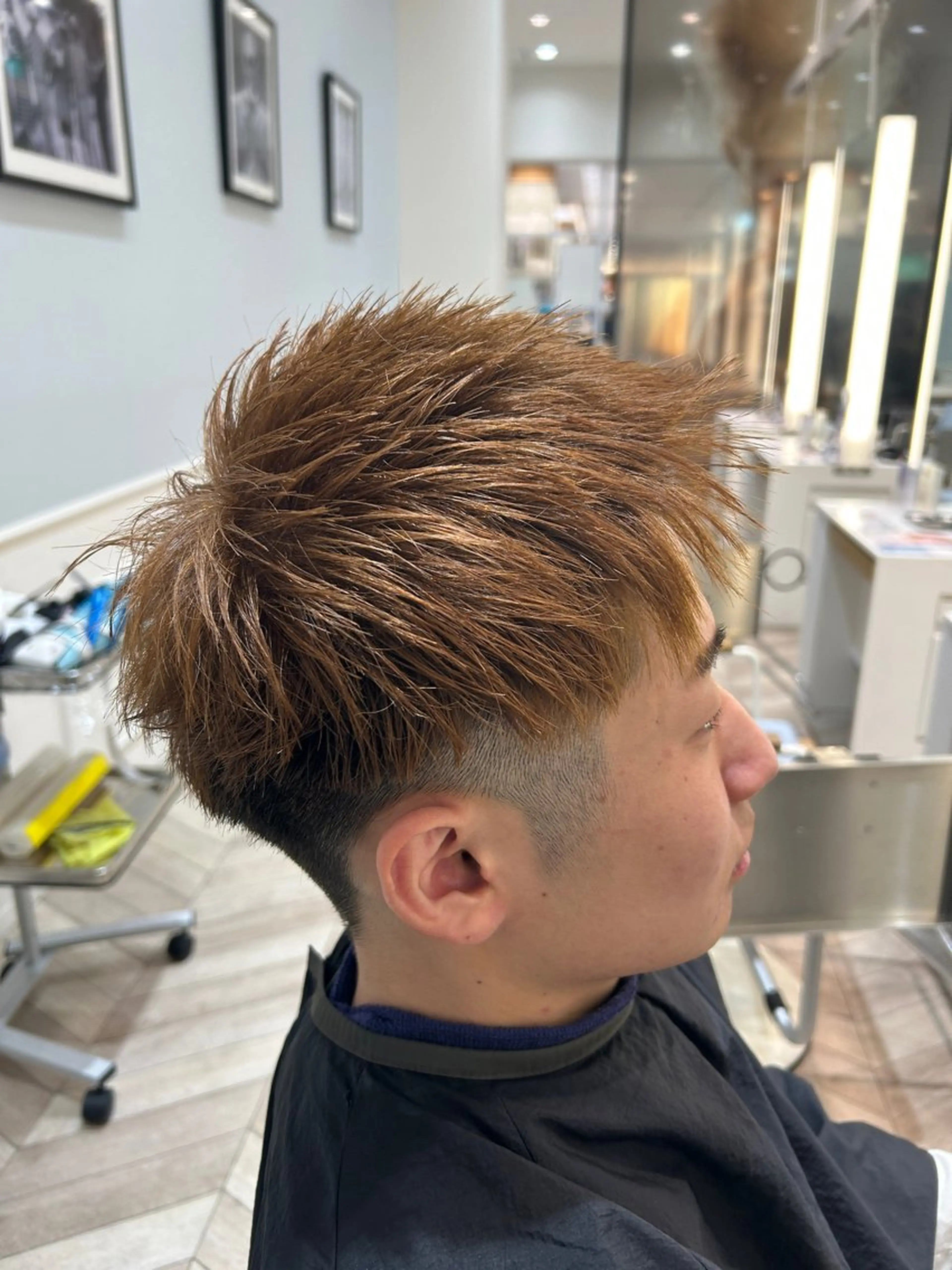 カラー メンズ カット ヘアカラー レディースモデル募集 綾坂のヘアスタイル