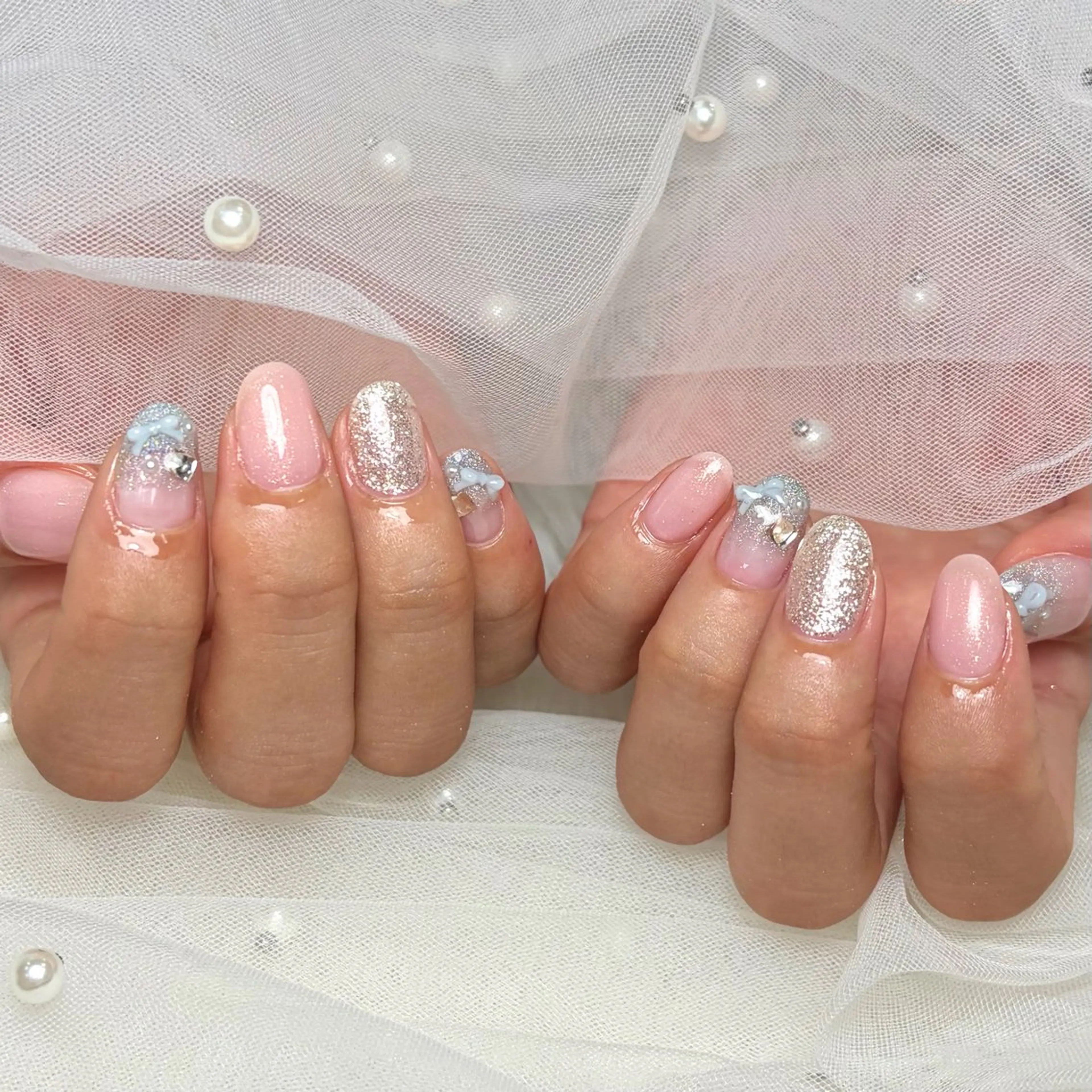 ネイル ラメ(グリッター) オフィスネイル ピンク リボン シルバー ハンドネイル FLORANZ 🫧AIRI🫧のネイルデザイン