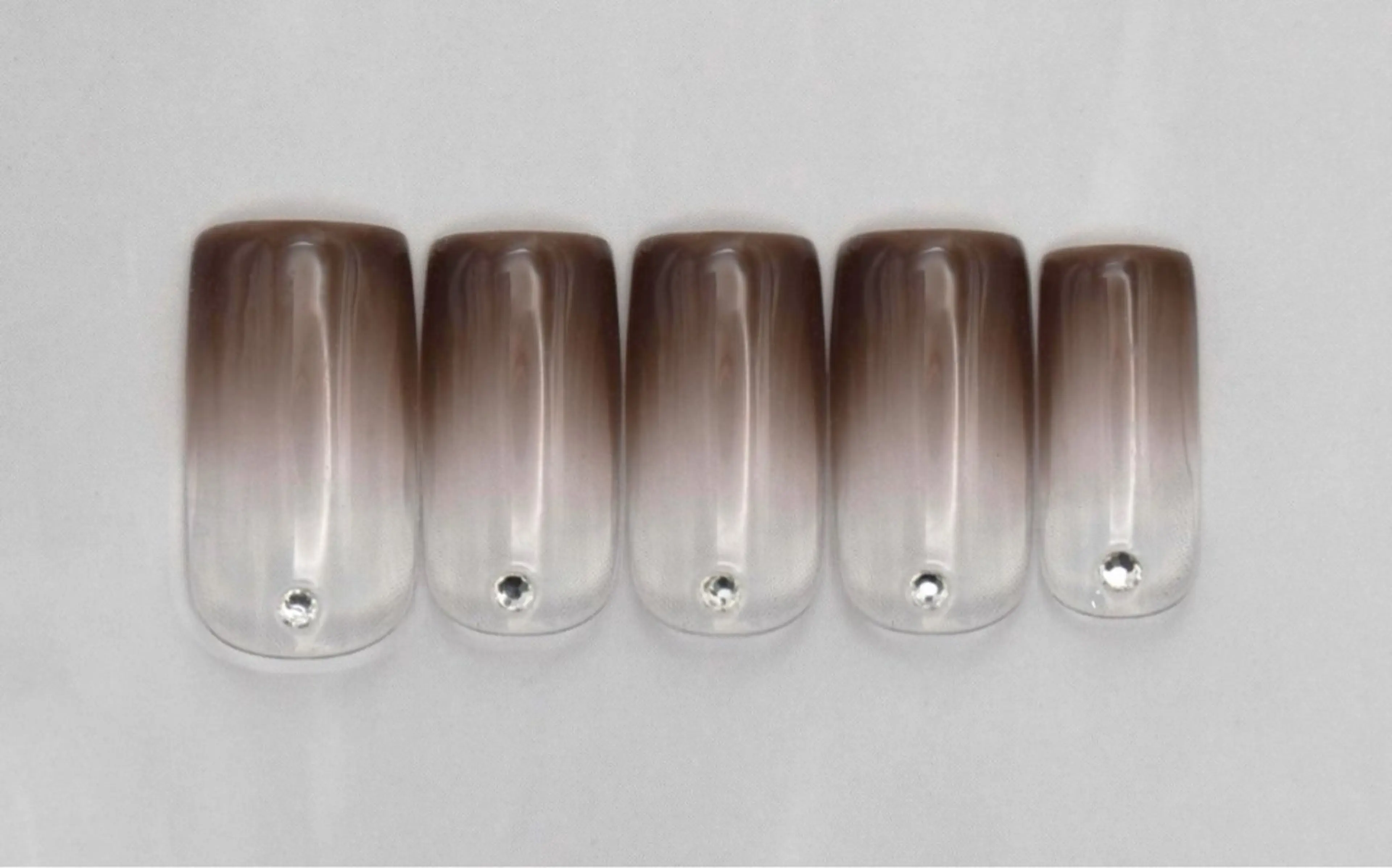 ネイル ゆら 練習生💅🏻のネイルデザイン