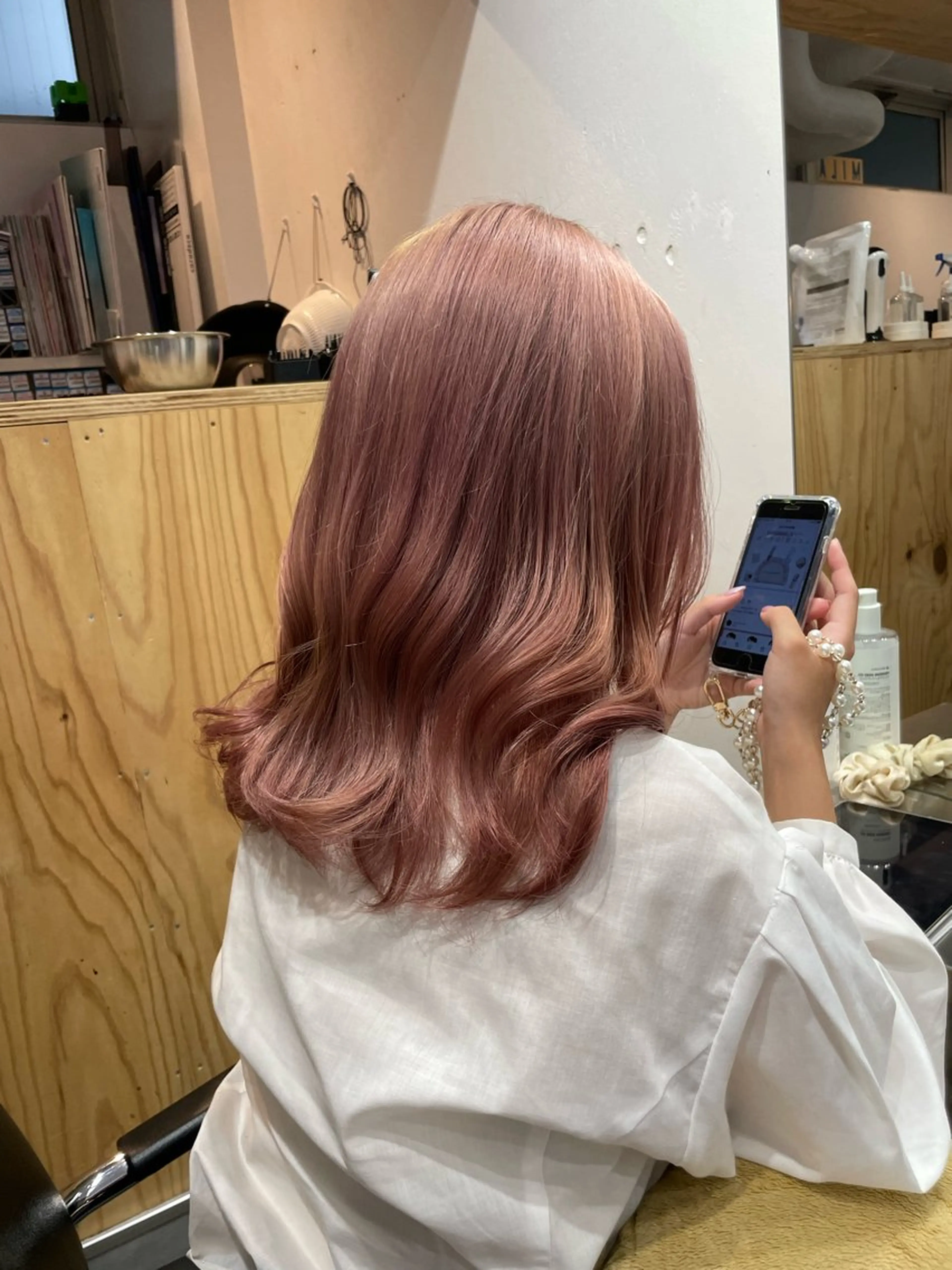 ミディアム カラー アディクシーカラー ベージュカラー ブリーチ ケアブリーチ イルミナカラー ヘアカラー ♡🪞韓国スタイル/ MISATO🪞♡のヘアスタイル