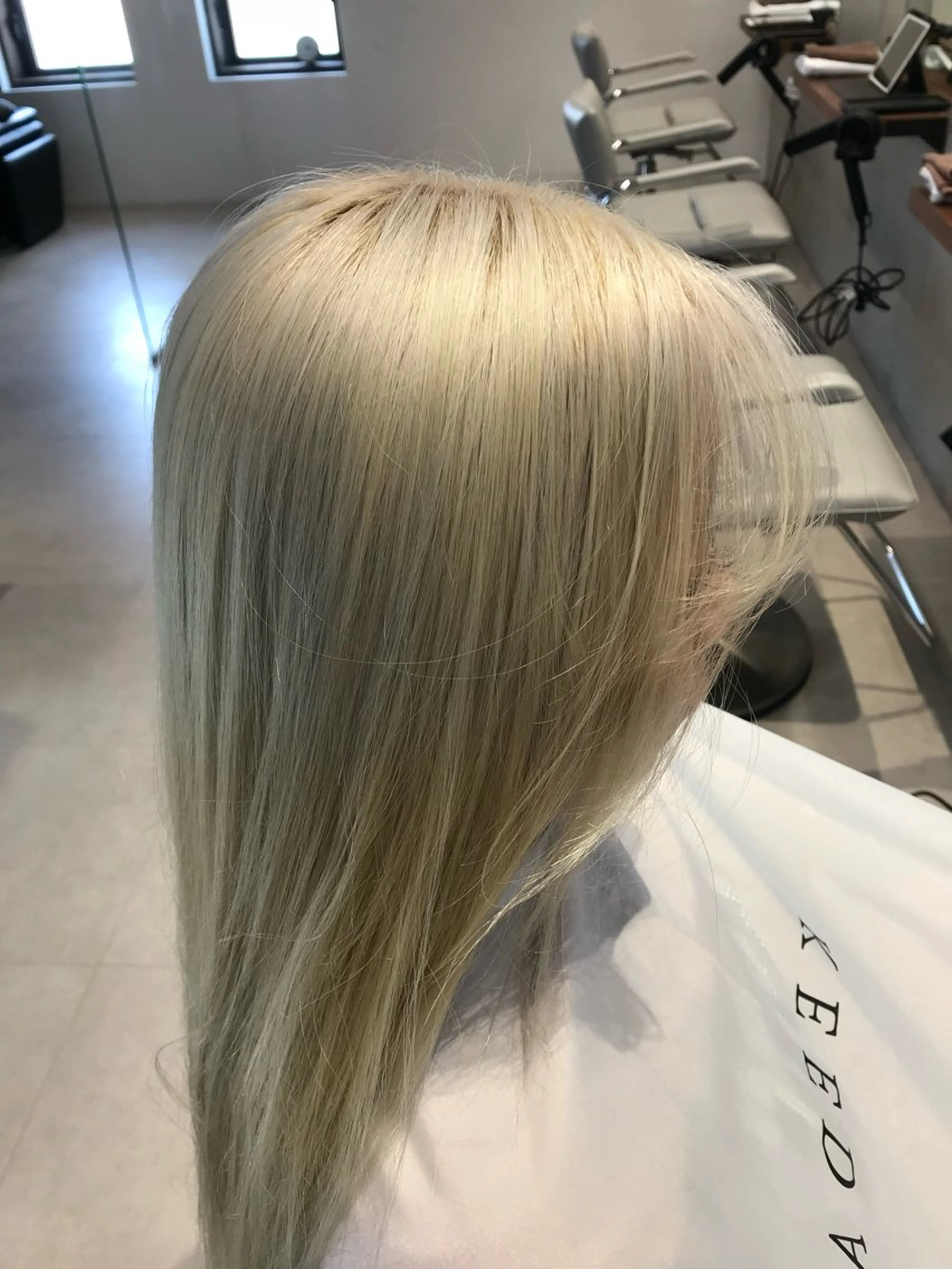 カラー ヘアカラー hina KEEDAのヘアスタイル