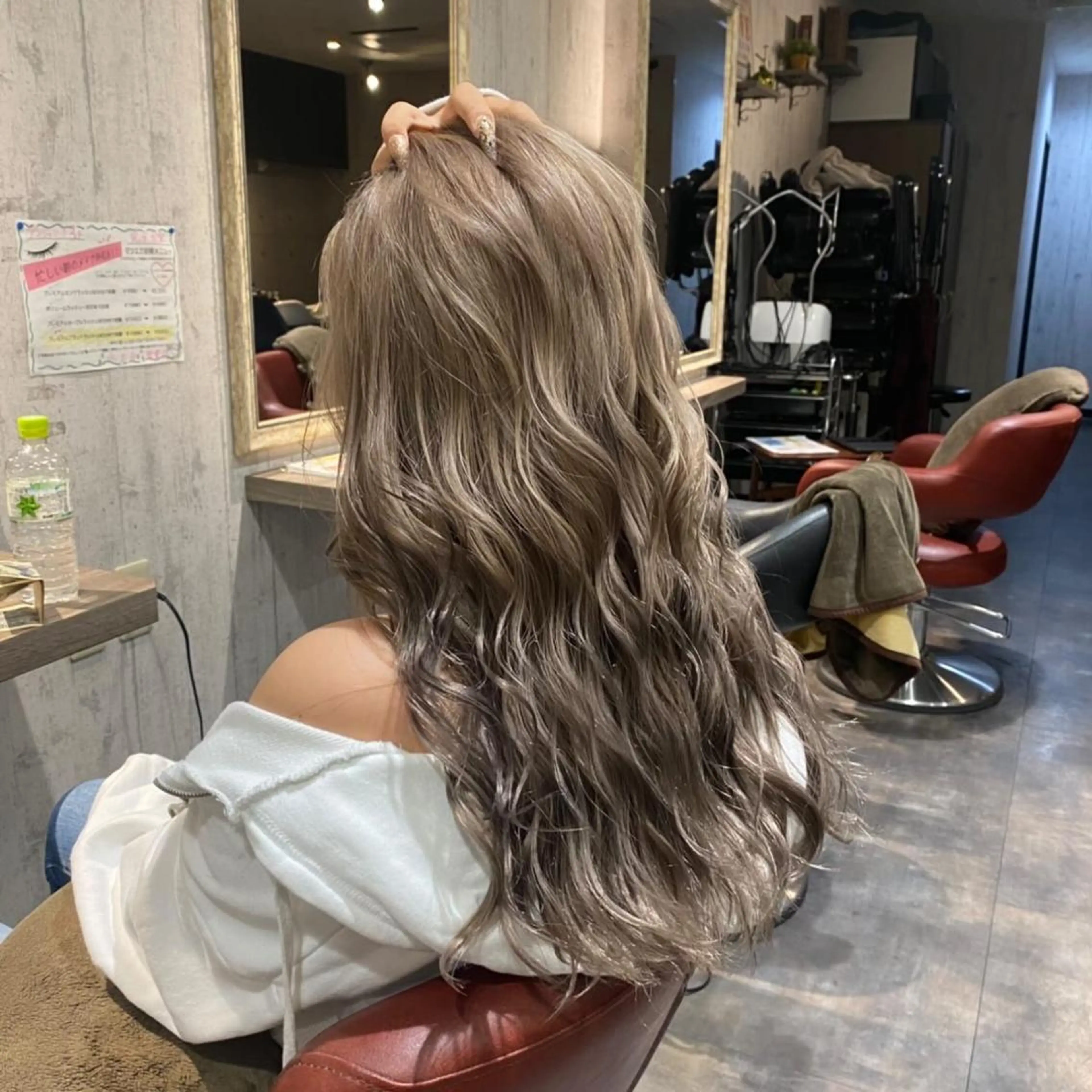 ロング カラー ベージュカラー ミルクティーベージュ カット ヘアカラー Wataru 髪質改善カラー💎のヘアスタイル