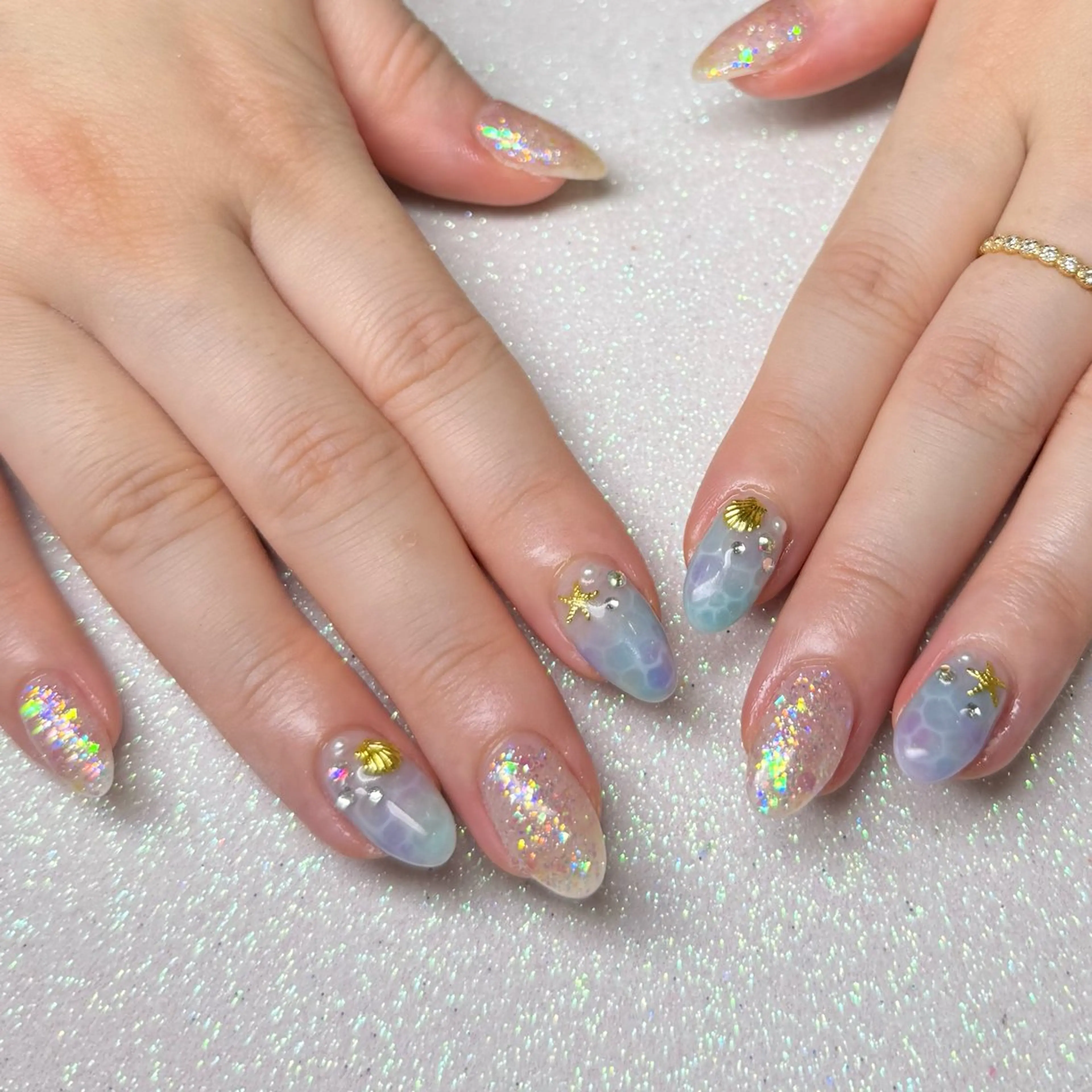 ネイル ハンドネイル VIERU 🌈🎀💖のネイルデザイン