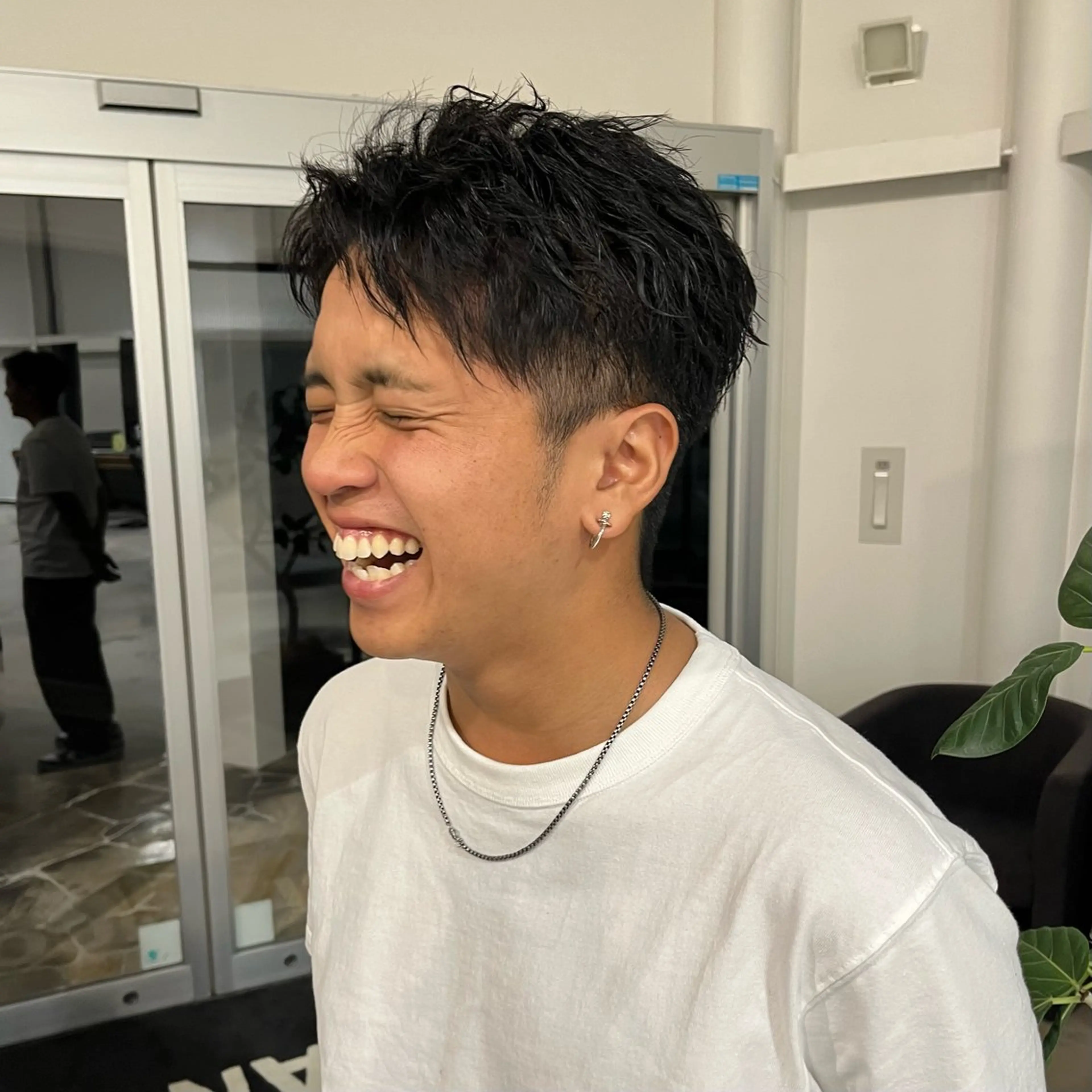 パーマ メンズ パーマ/ハイトーン/ レイヤー/伊藤萌のヘアスタイル