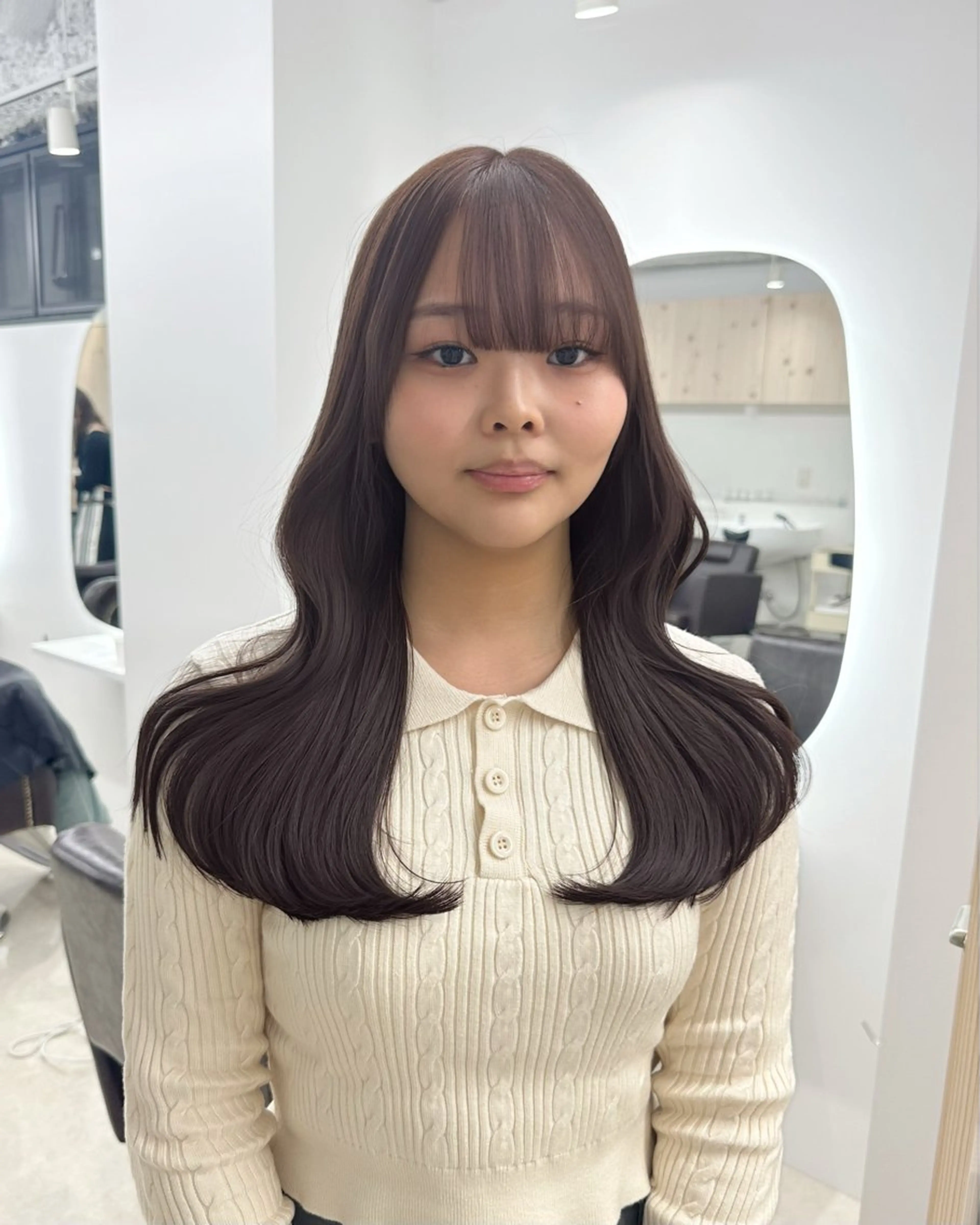 ロング カラー カット ヘアカラー トリートメント ヘアセット 新宿/韓国ヘア/ 髪質改善ストレートのヘアスタイル