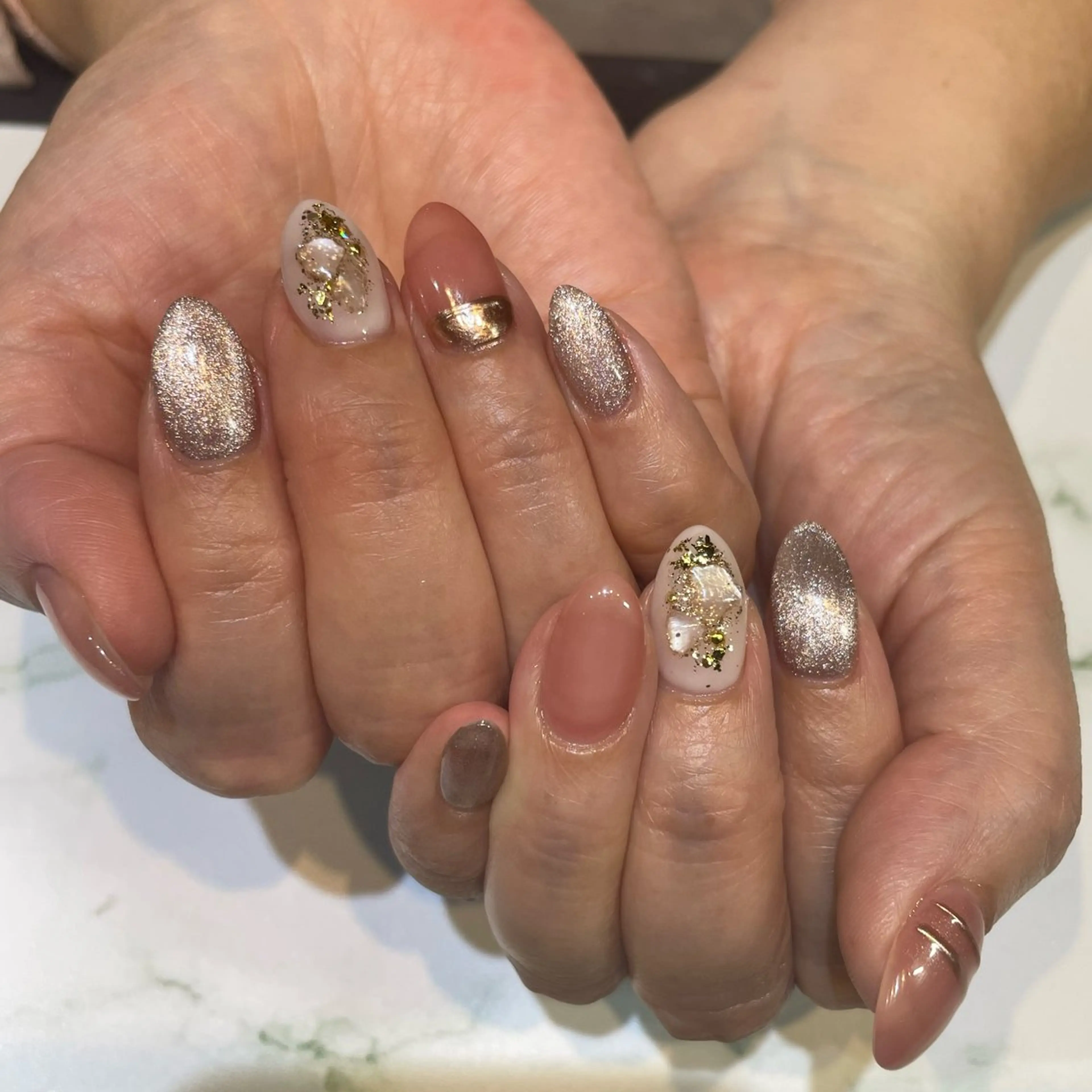 ネイル ニュアンスネイル 糀屋 彩奈のネイルデザイン