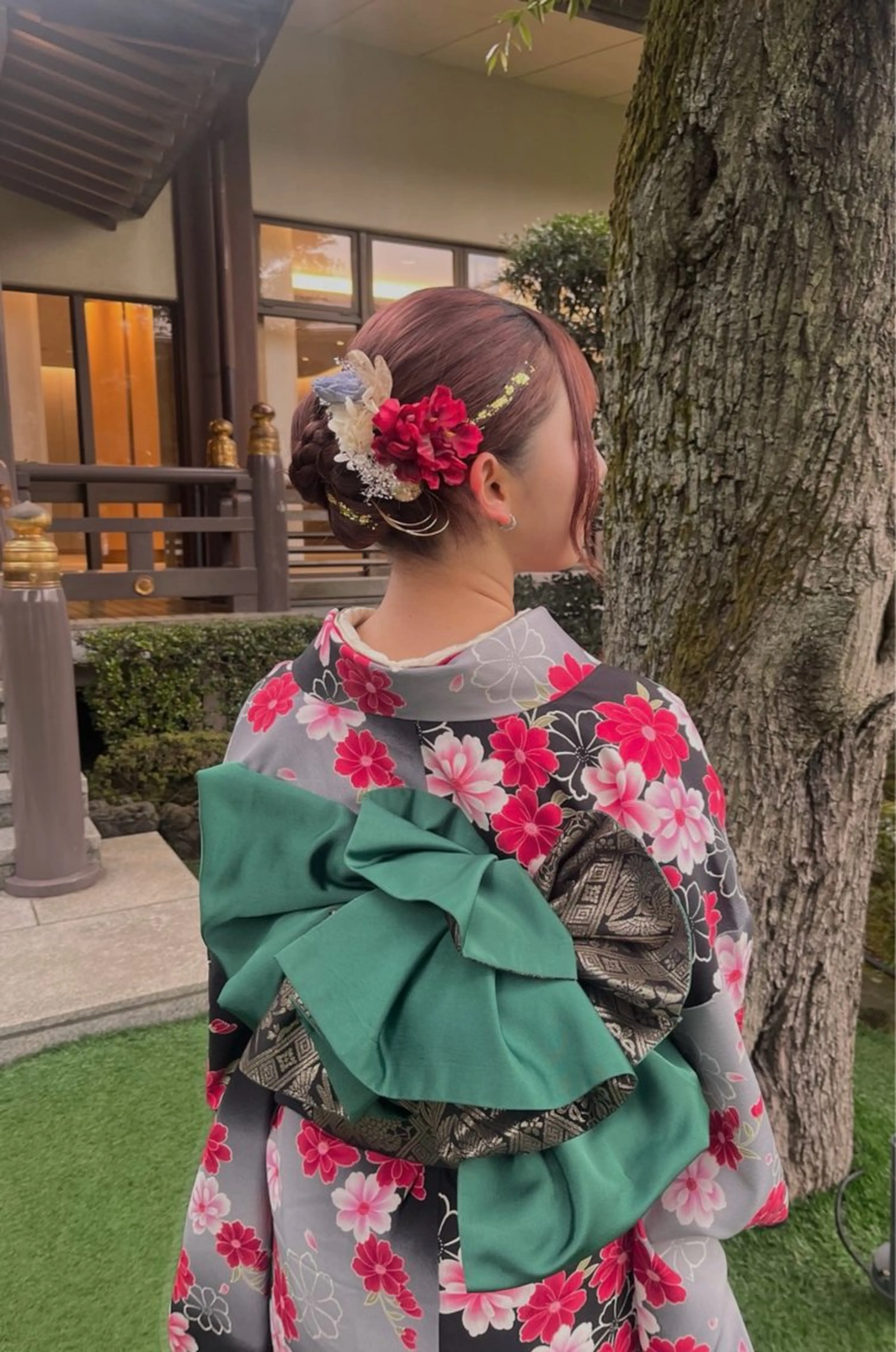 ヘアアレンジ 🦋ハイトーン×ア レンジ💫Leenaのヘアスタイル