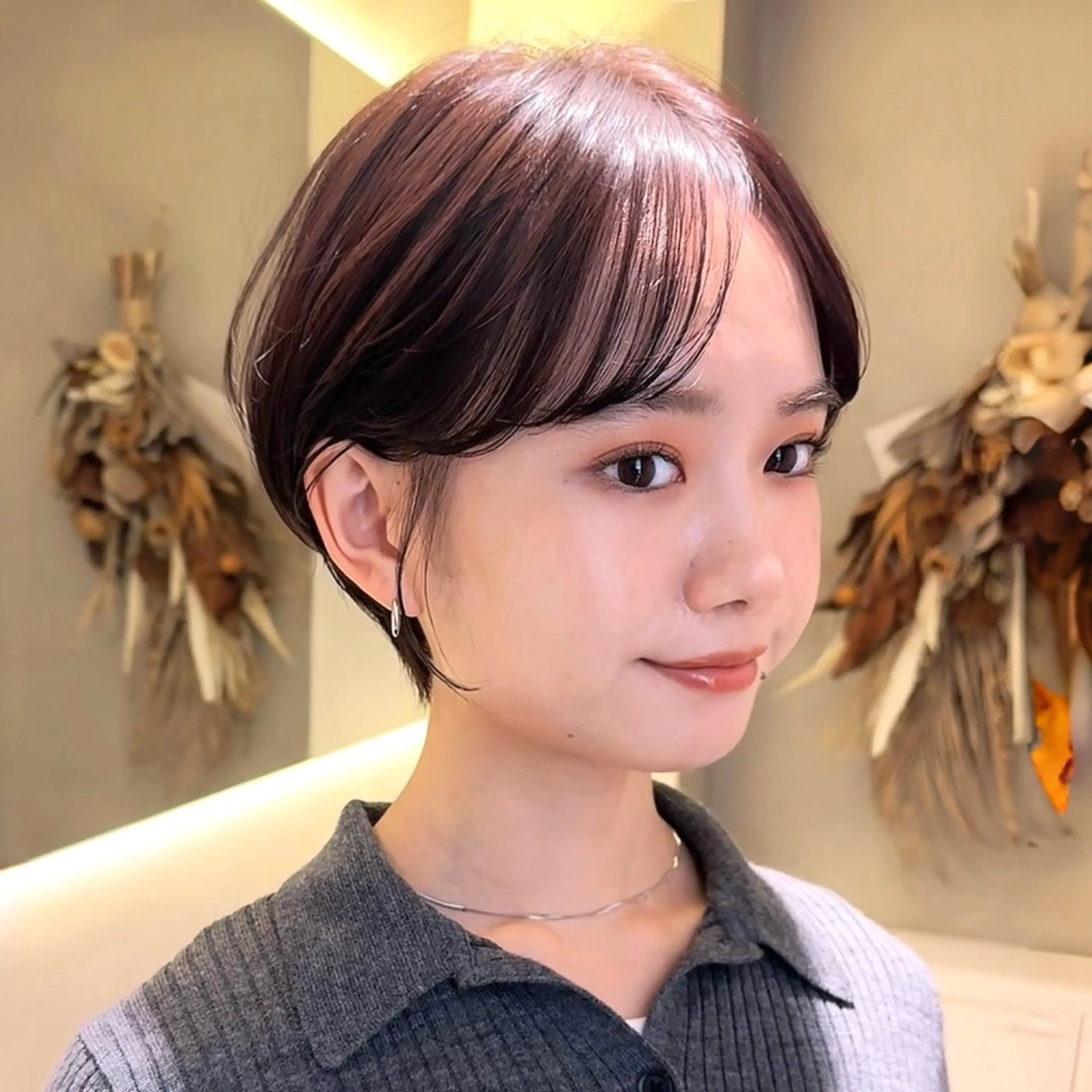 ショート カラー ショートボブ 丸みショート ボブ 似合わせカット ショートヘア カット ヘアカラー トリートメント ショート/ボブ/パー マ原宿🪷Akinaのヘアスタイル