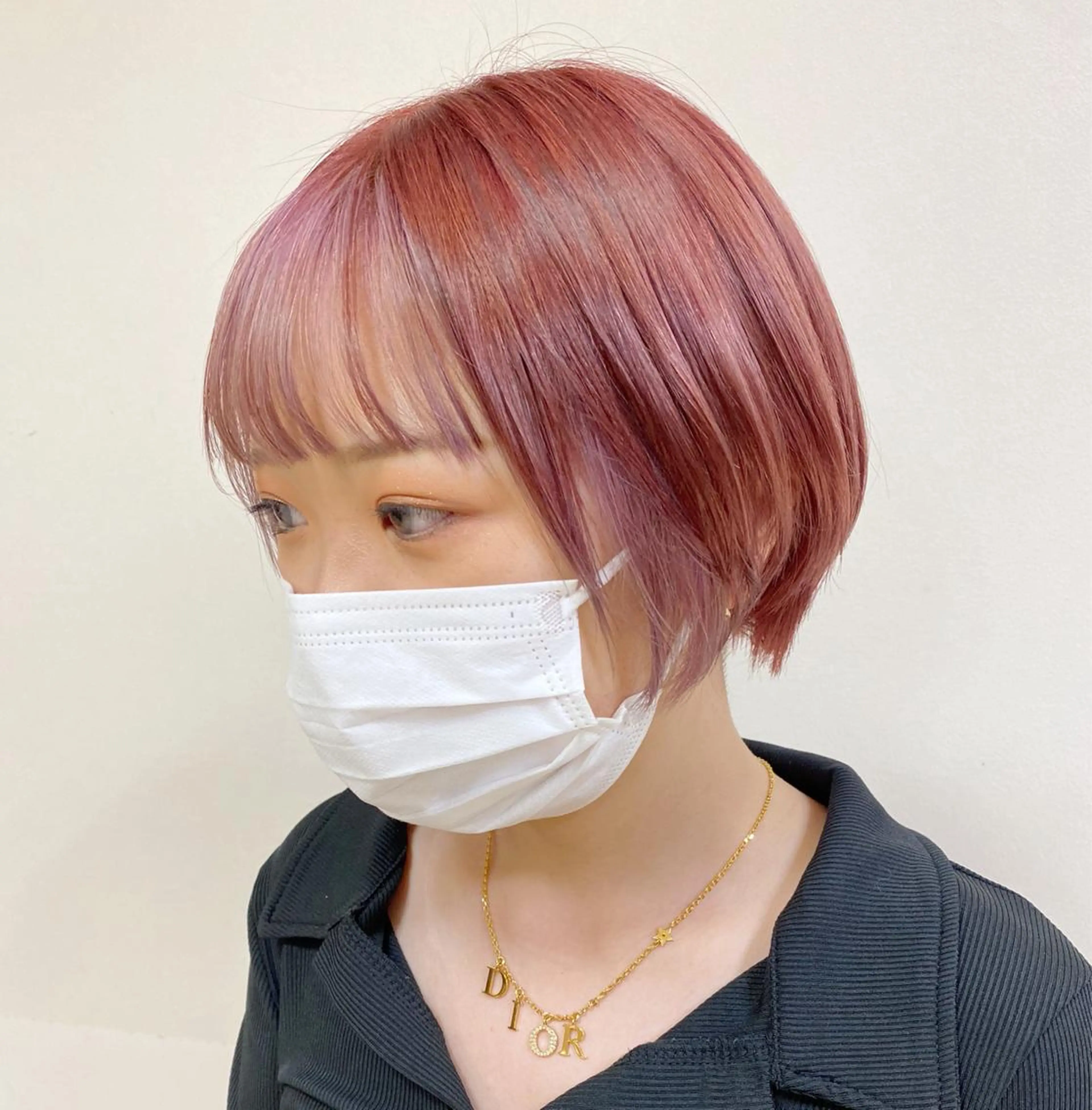 ショート カラー 🌈haru🌻 藤沢ハイトーン🌈のヘアスタイル