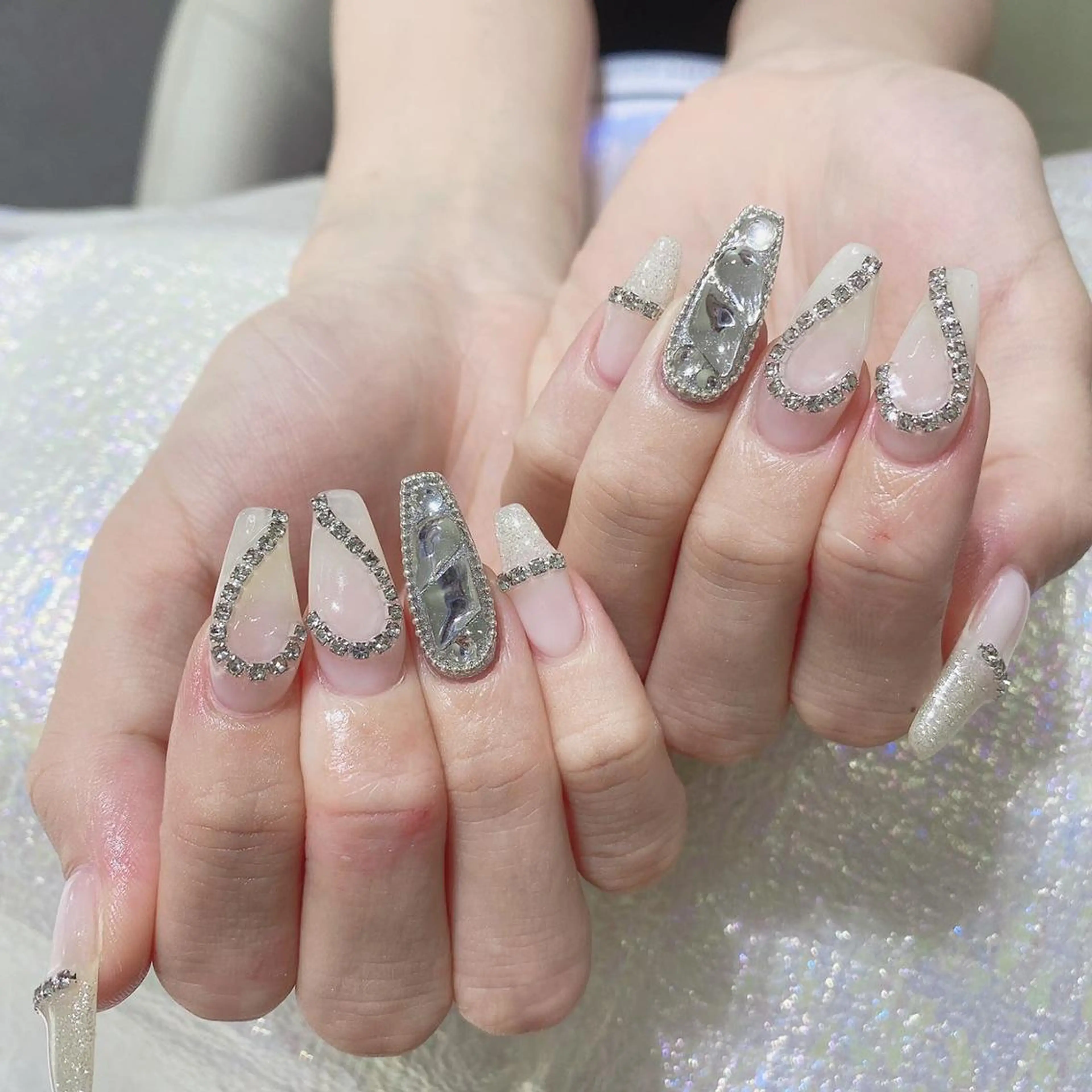 ネイル ハンドネイル Queens ひなのネイルデザイン