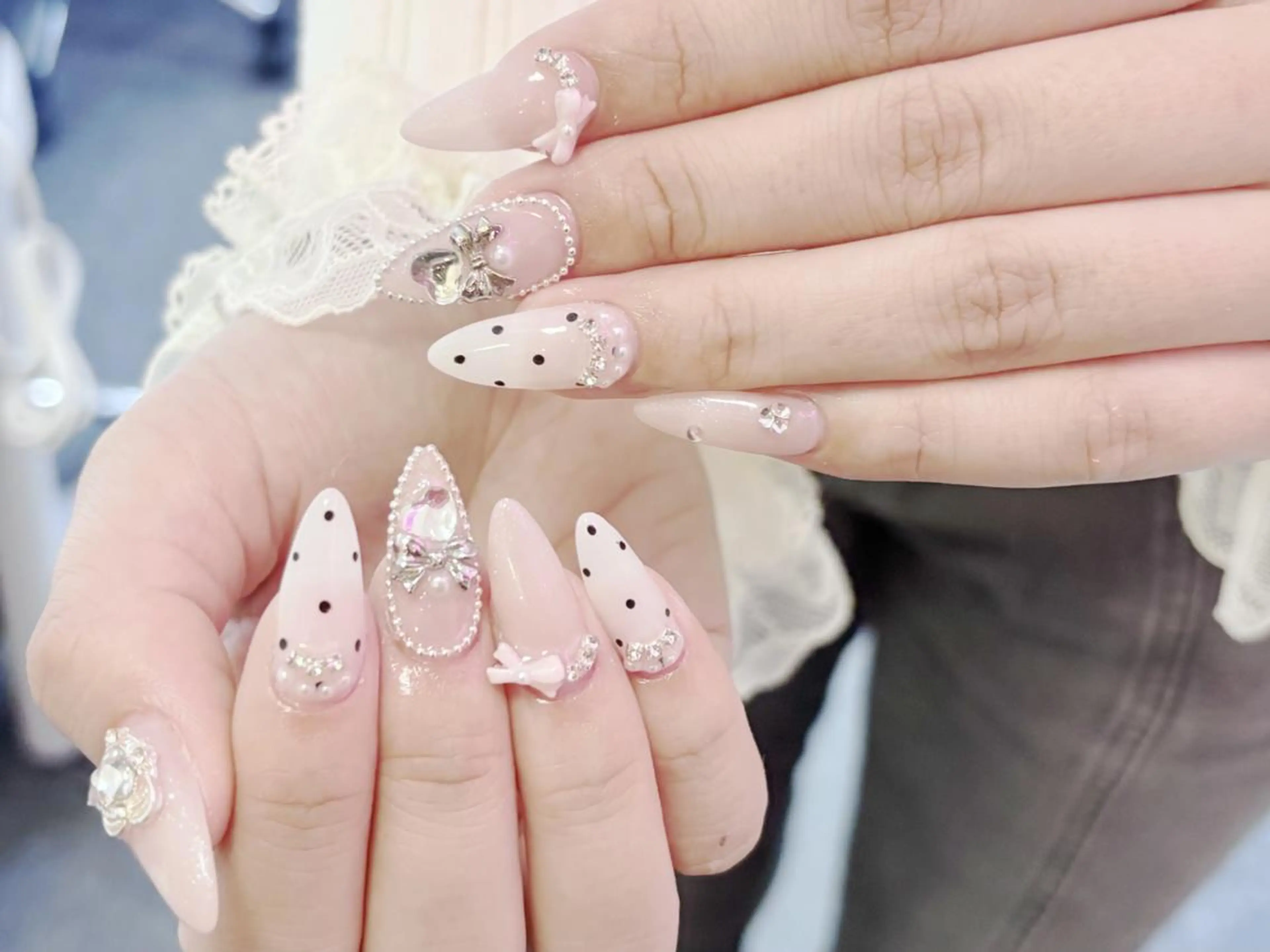 ネイル オーロラネイル 長さ出し フットネイル フレンチネイル ジェルネイル アンアンBelle Nail 池袋のネイルデザイン