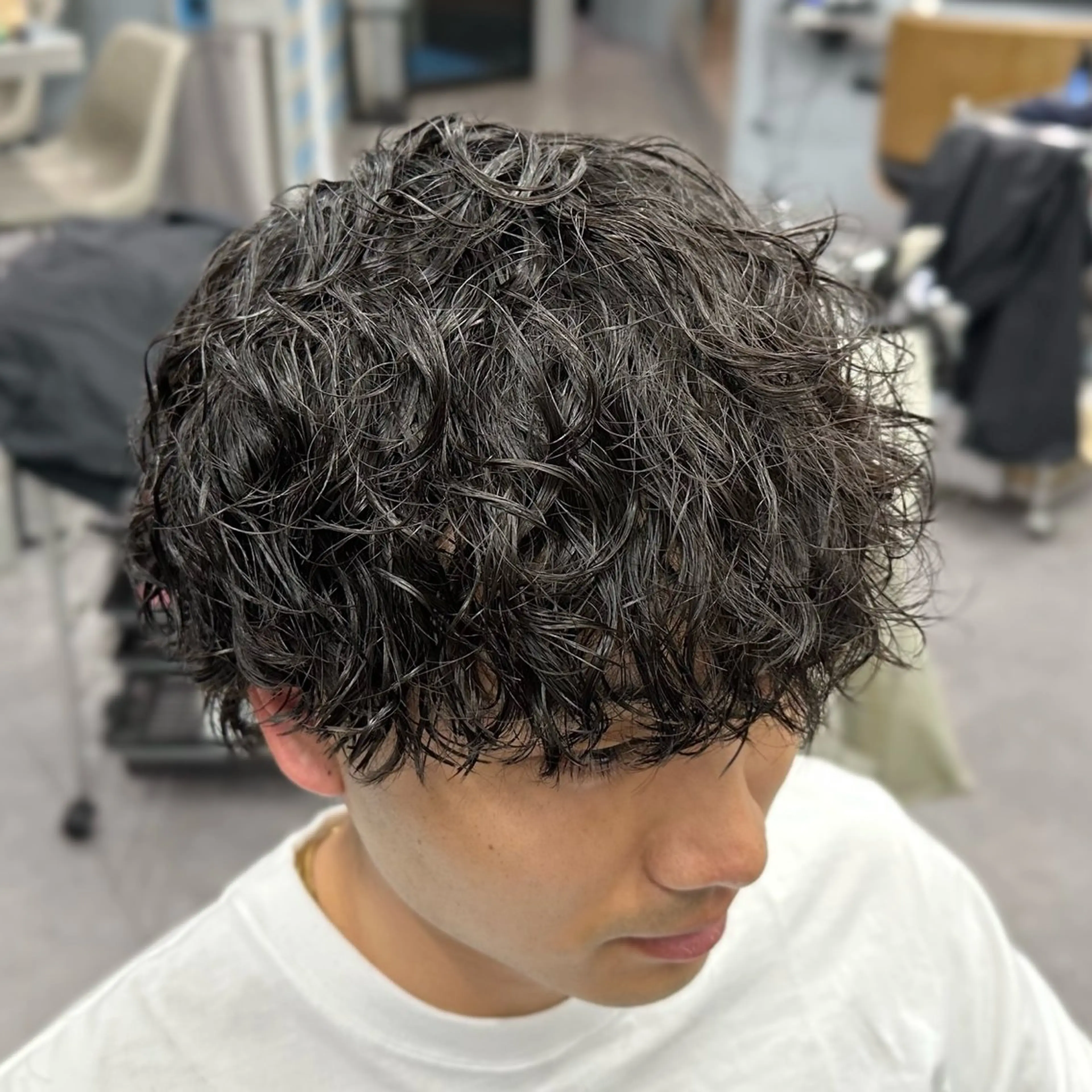 メンズカット＋特殊パーマ＋シャンプー&パワートリートメント＋眉毛カットの写真