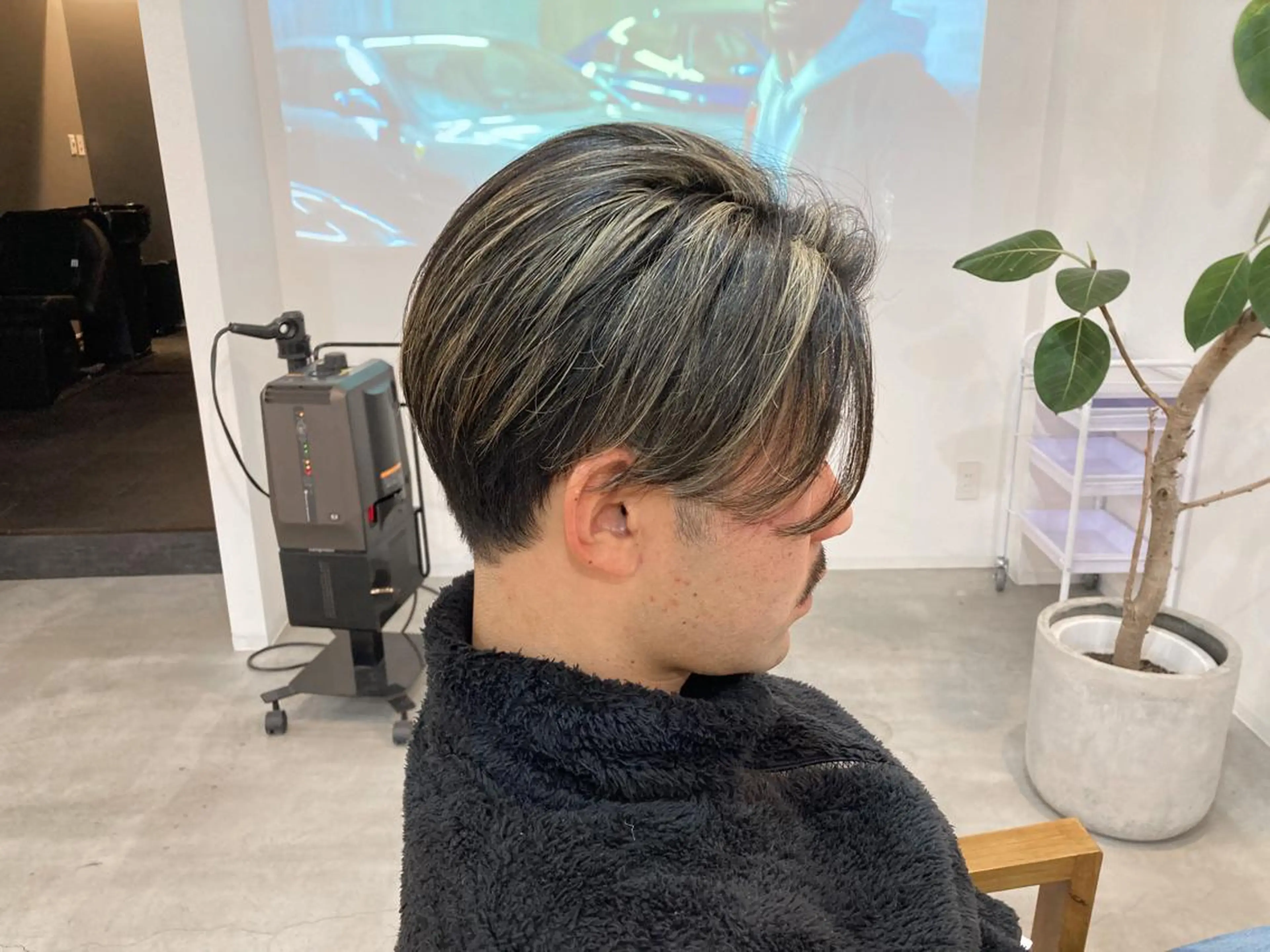 ショート カラー メンズ メンズハイライト ハイライトカラー ハイライト 12月特別価格✨/ 平塚/佐藤郁也のヘアスタイル