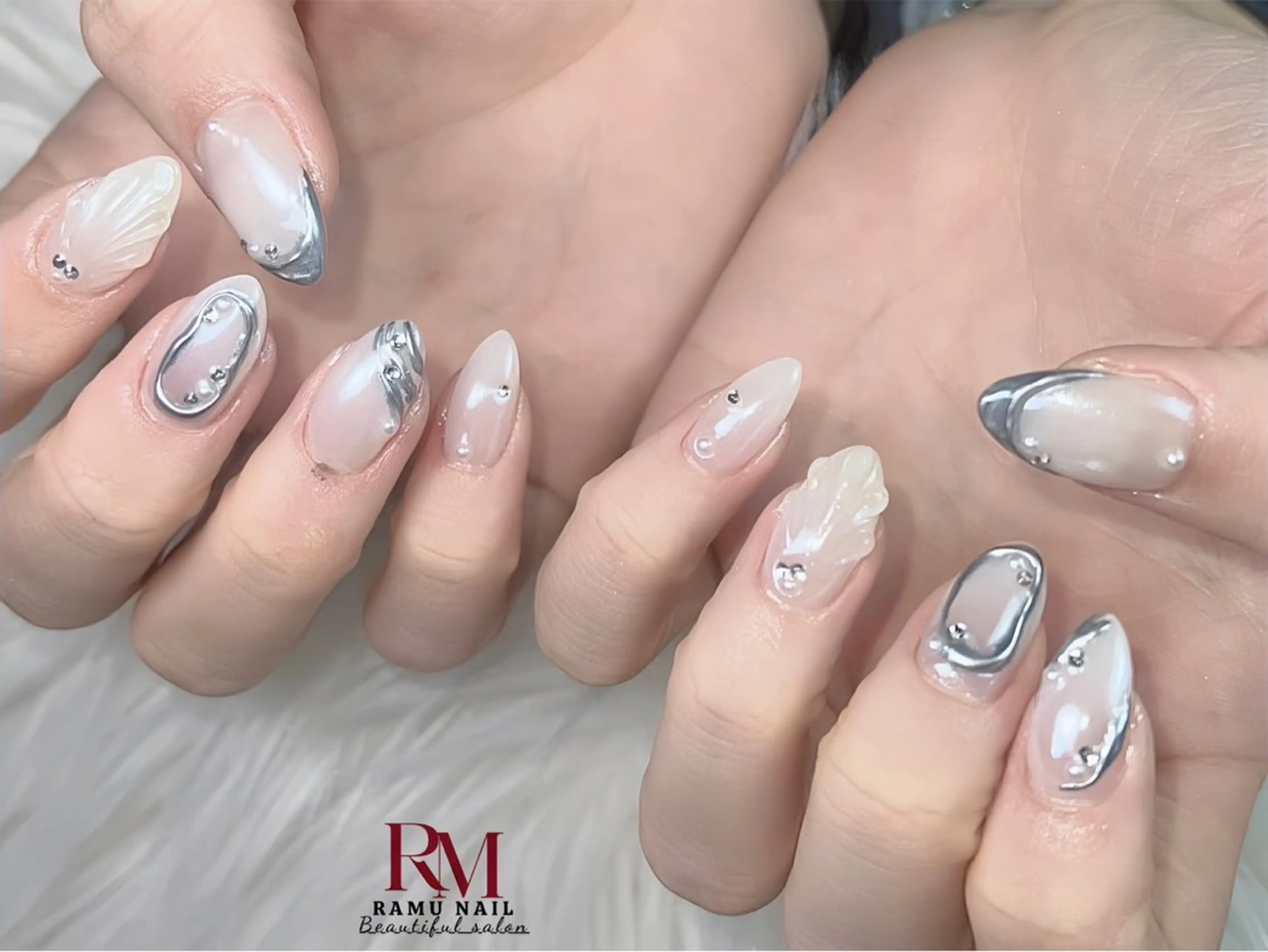 ネイル キラキラネイル マグネットネイル ミラーネイル ピンク 夏ネイル ハンドネイル RAMU Nail 恵比寿店のネイルデザイン