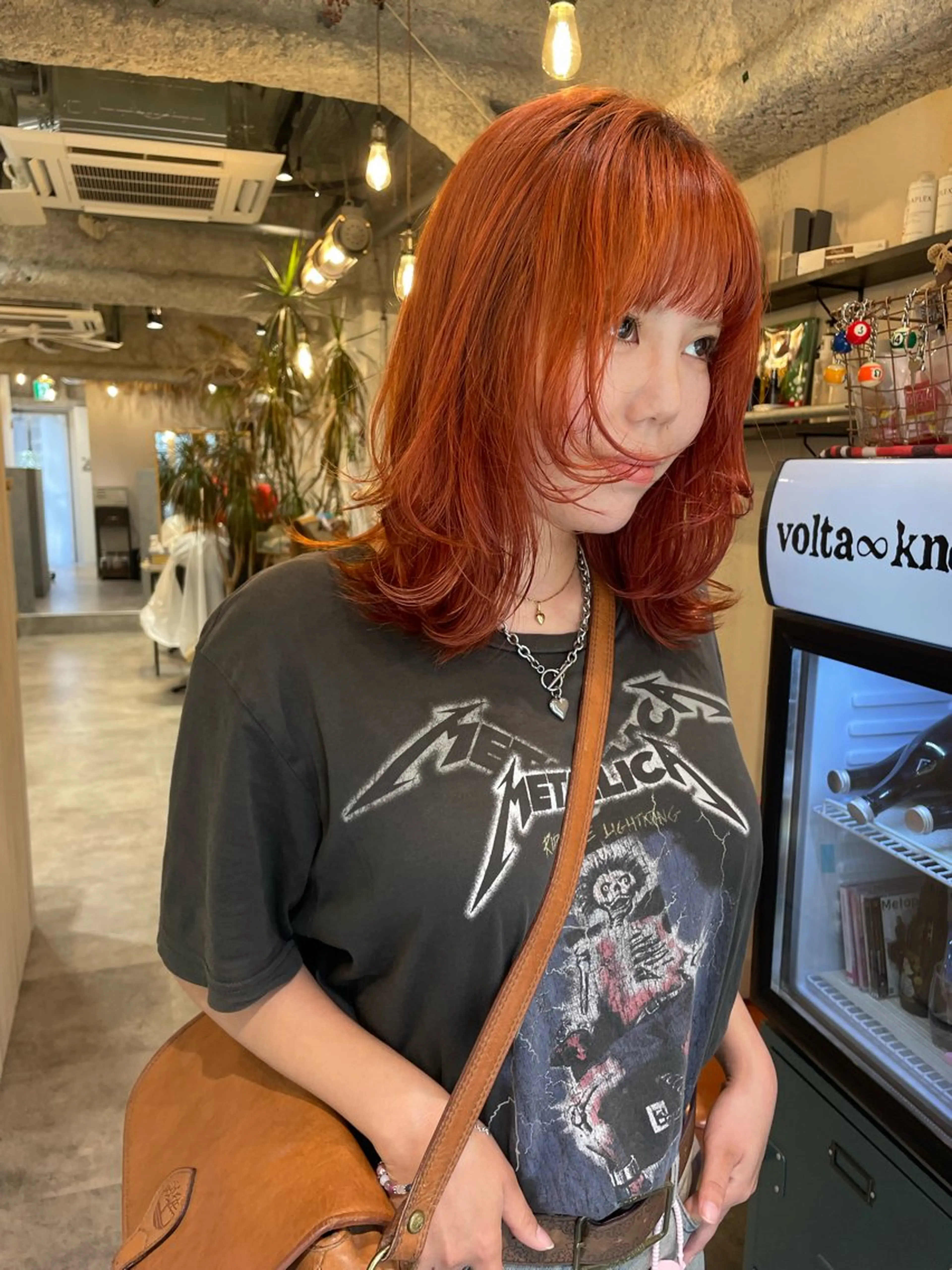 ミディアム カラー オレンジ カット ヘアカラー トリートメント 狩野 羅夢のヘアスタイル