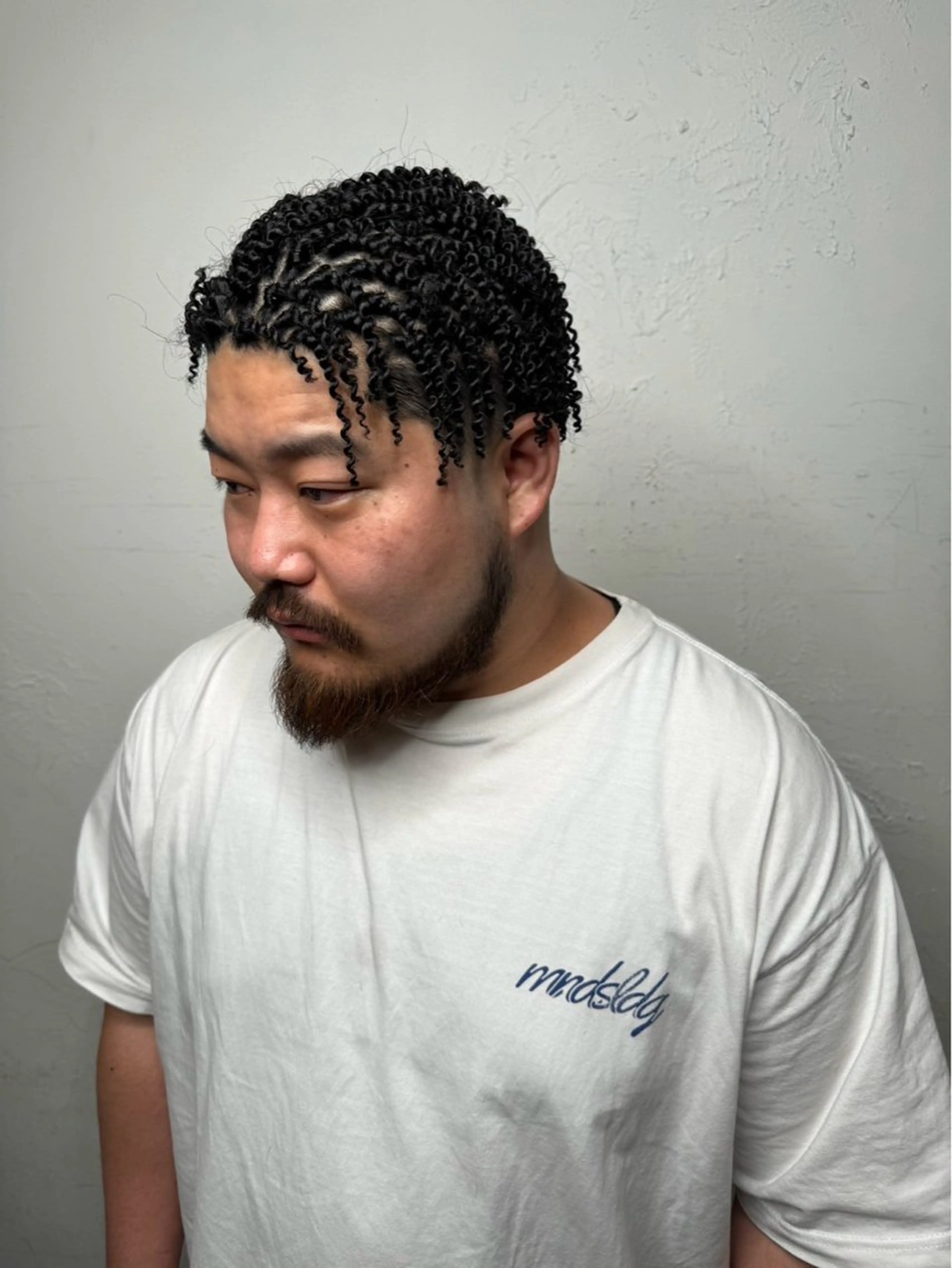ショート パーマ メンズ センターパート ダウンパーマ フェードカット メンズハイライト メンズパーマ 💈メンズ特化💈 TASUKUのヘアスタイル