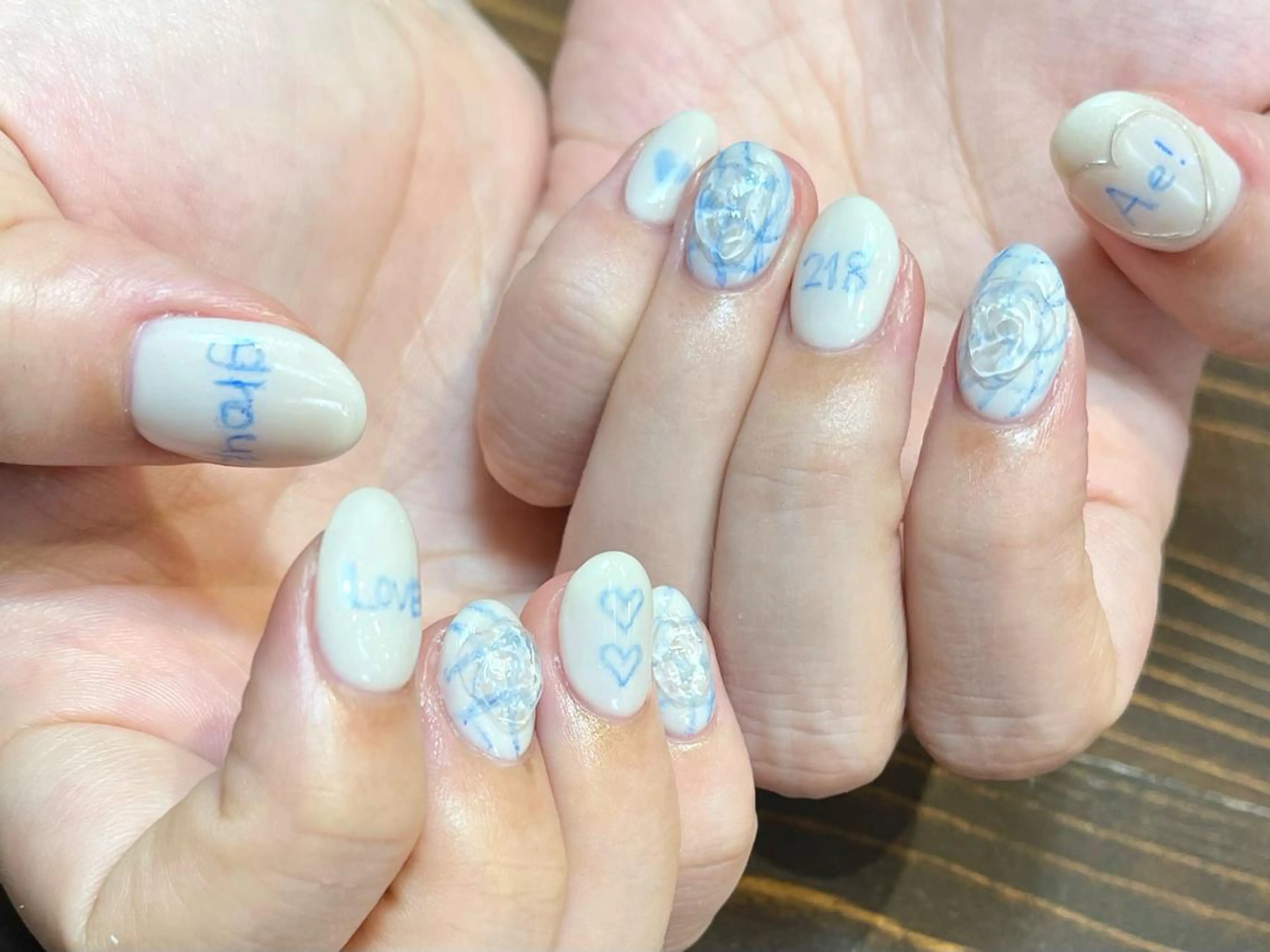 ネイル アートネイル ジェルネイル ニュアンスネイル オフィスネイル シンプルネイル ハンドネイル kinjo yuaのネイルデザイン