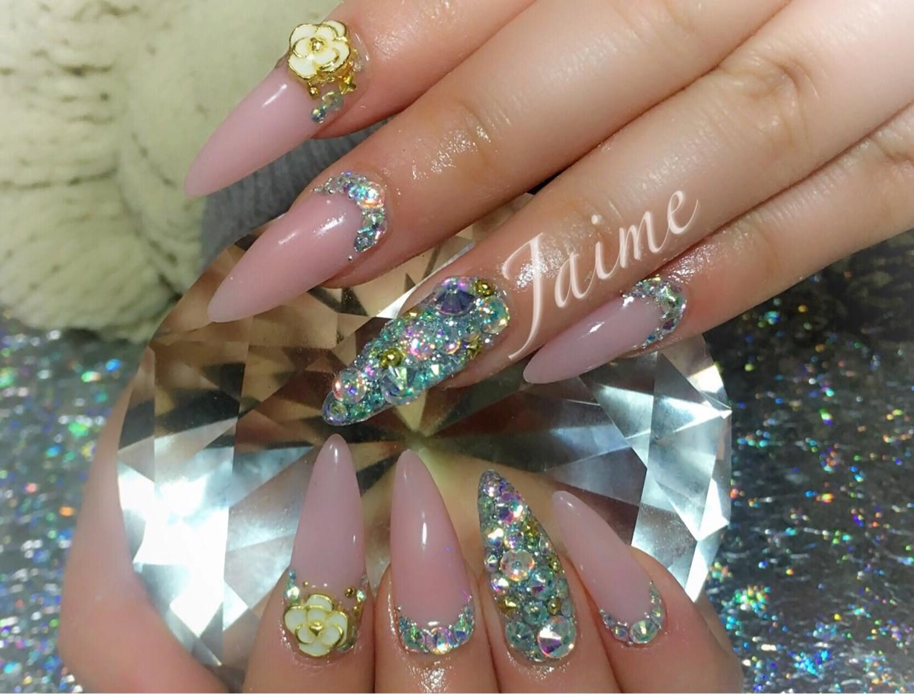 ロング ネイル Jaime Yuiのネイルデザイン