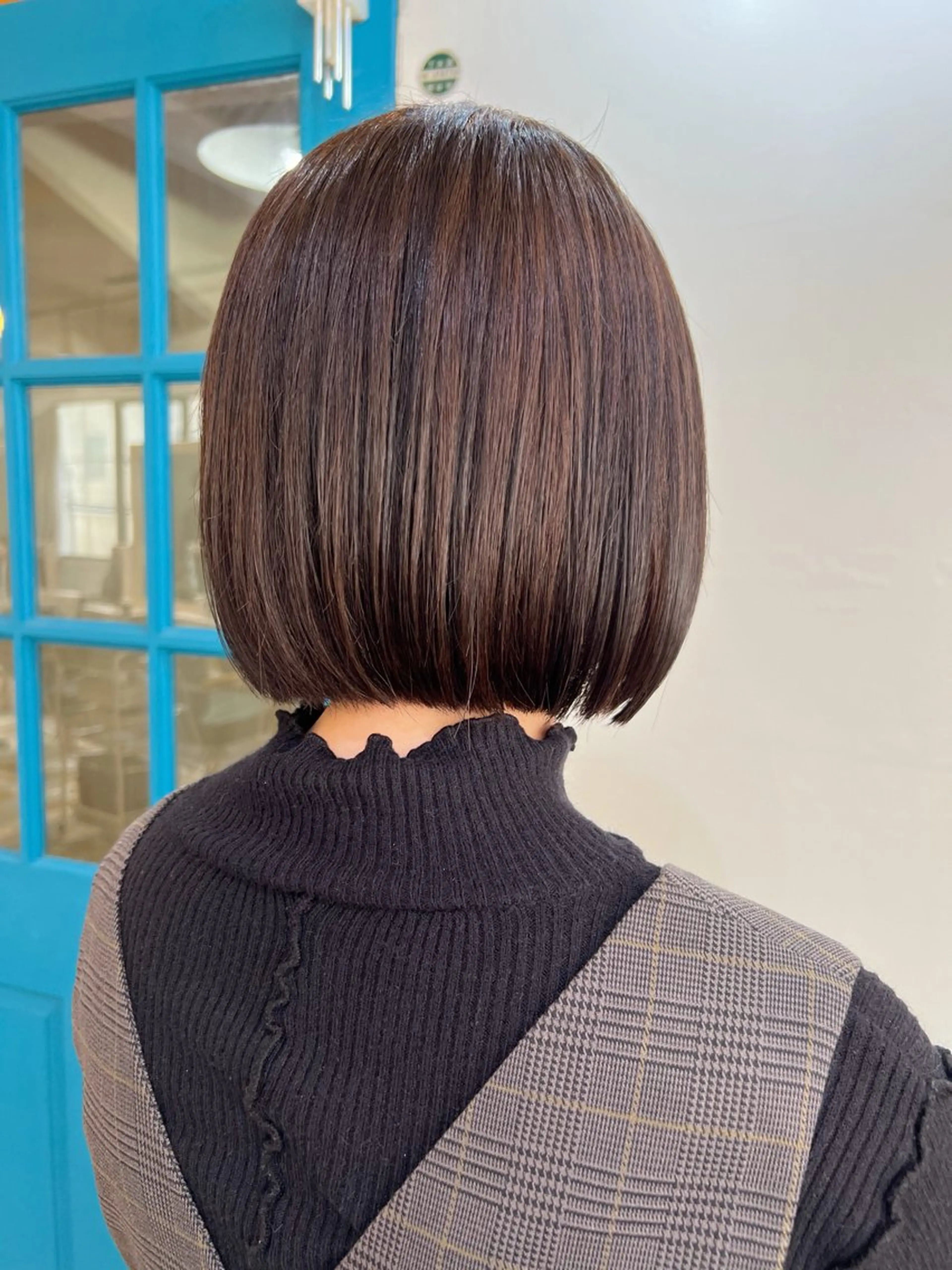 ショート カラー デザインカラー イヤリングカラー ハイライトカラー ボブ 顔周りカット カット ヘアカラー トリートメント KANA/ボブ/ インナーカラー/艶髪のヘアスタイル