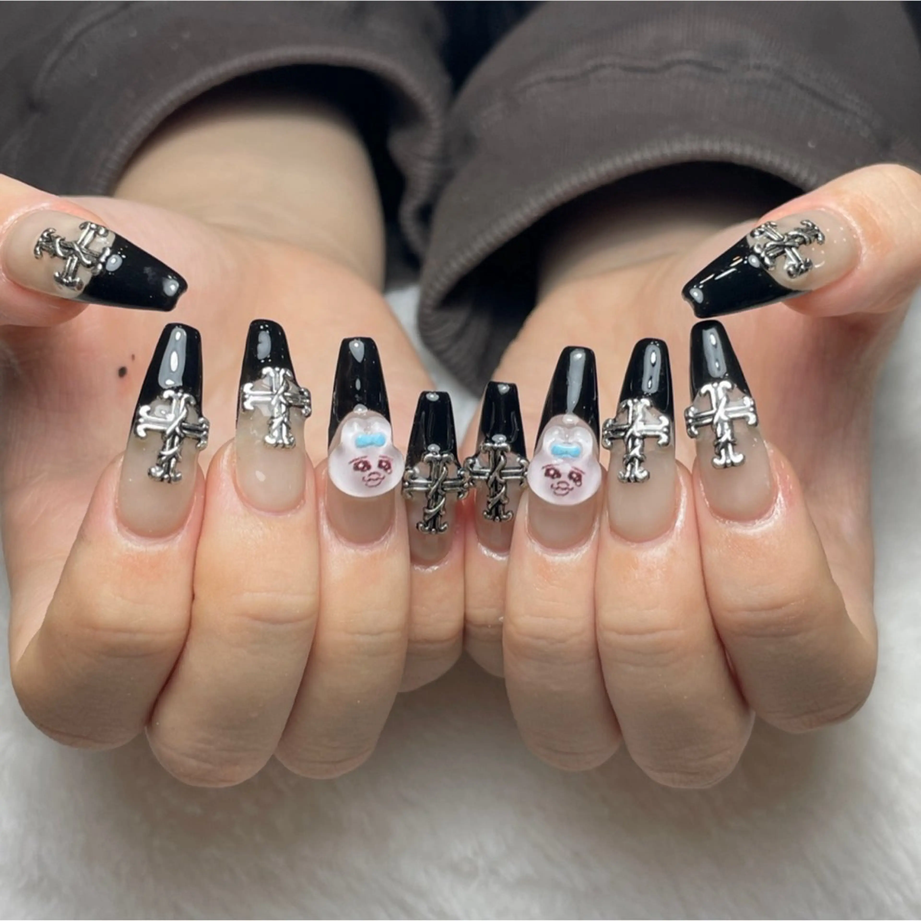 ネイル ハンドネイル HIN NAILのネイルデザイン