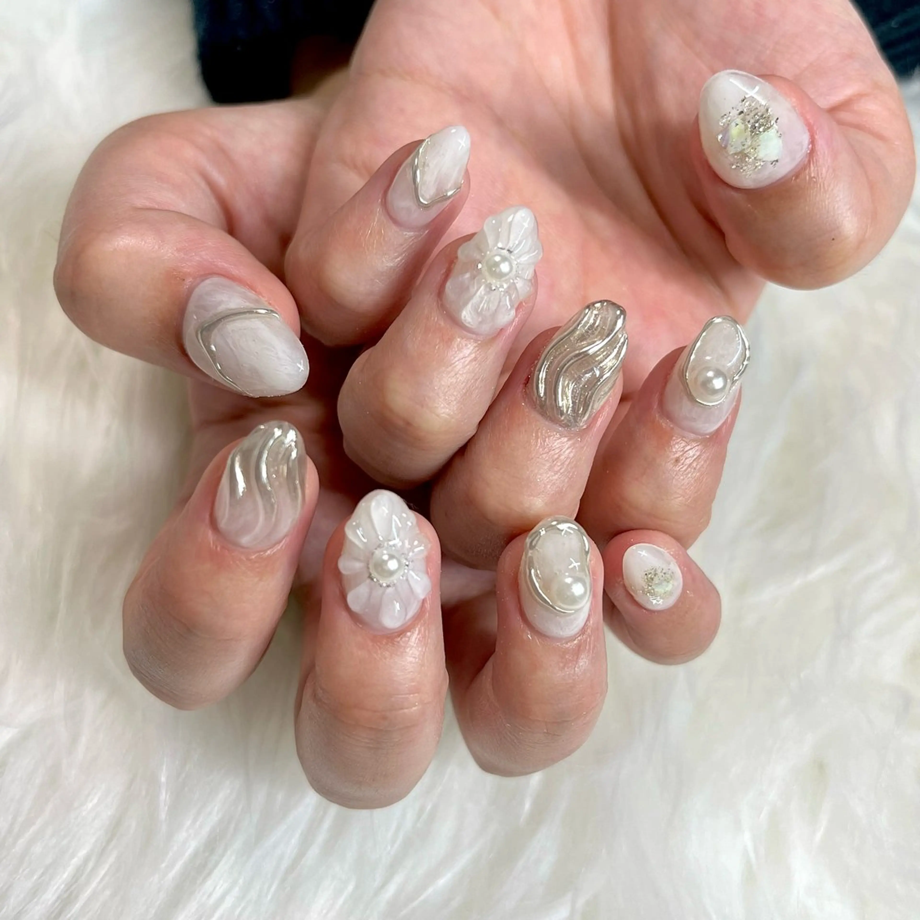 ネイル 持ち込み ニュアンスネイル ホワイト ハンドネイル フットネイル Chipi Nailのネイルデザイン