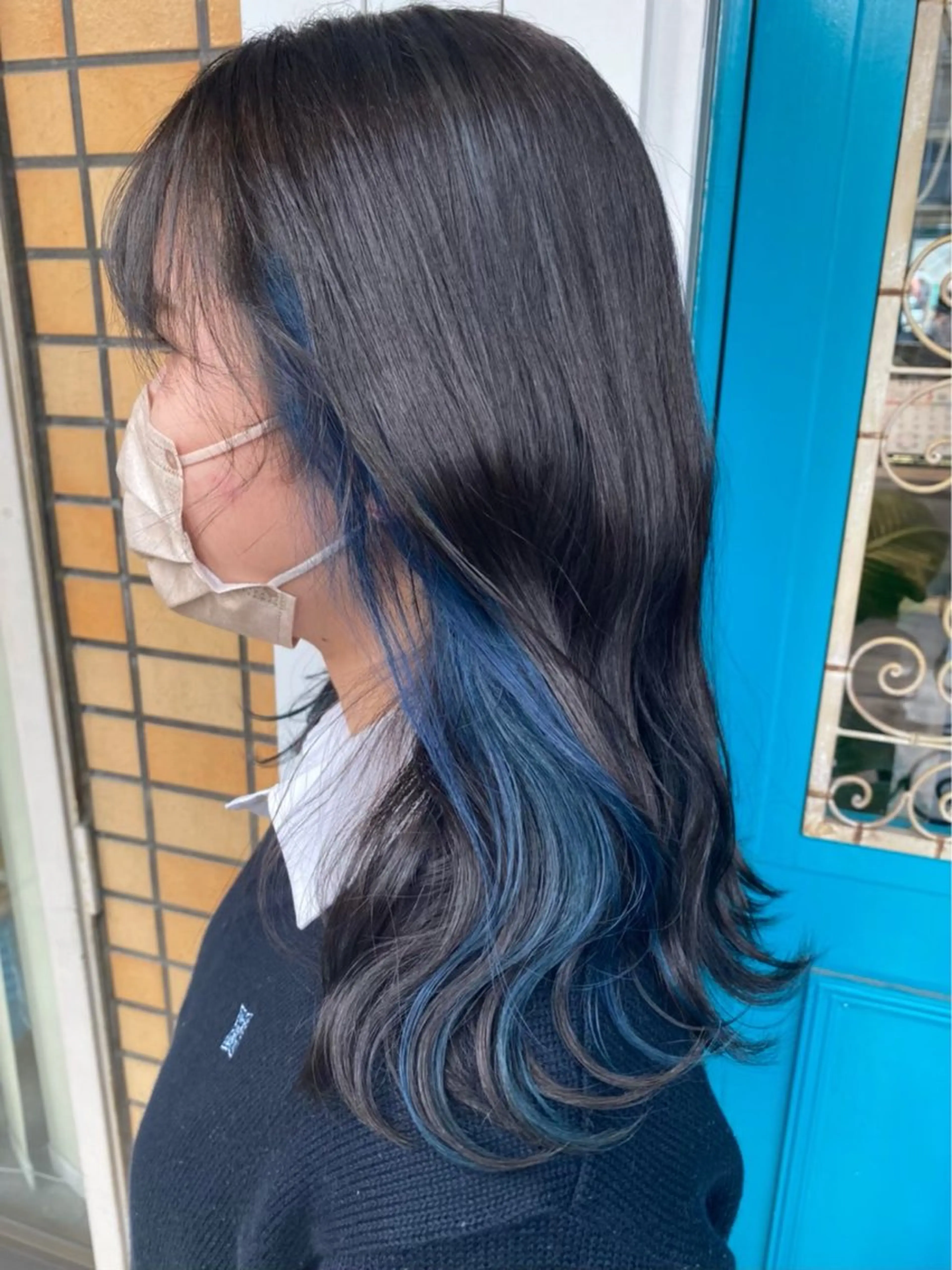 ミディアム ツヤ感カラーレイヤー カット川野莉空のヘアスタイル