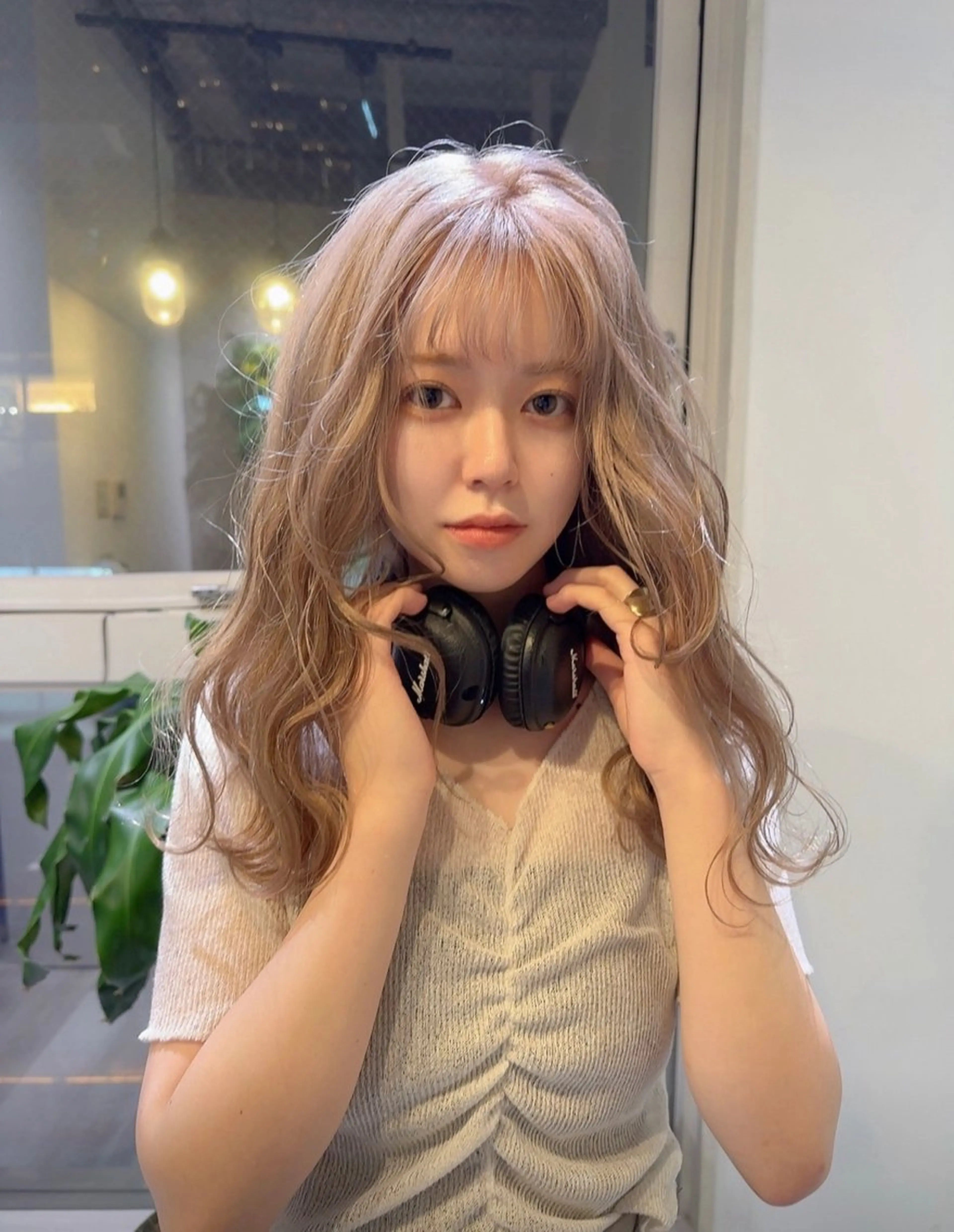 ミディアム カラー ベージュカラー ブリーチ 原宿・表参道 senriのヘアスタイル