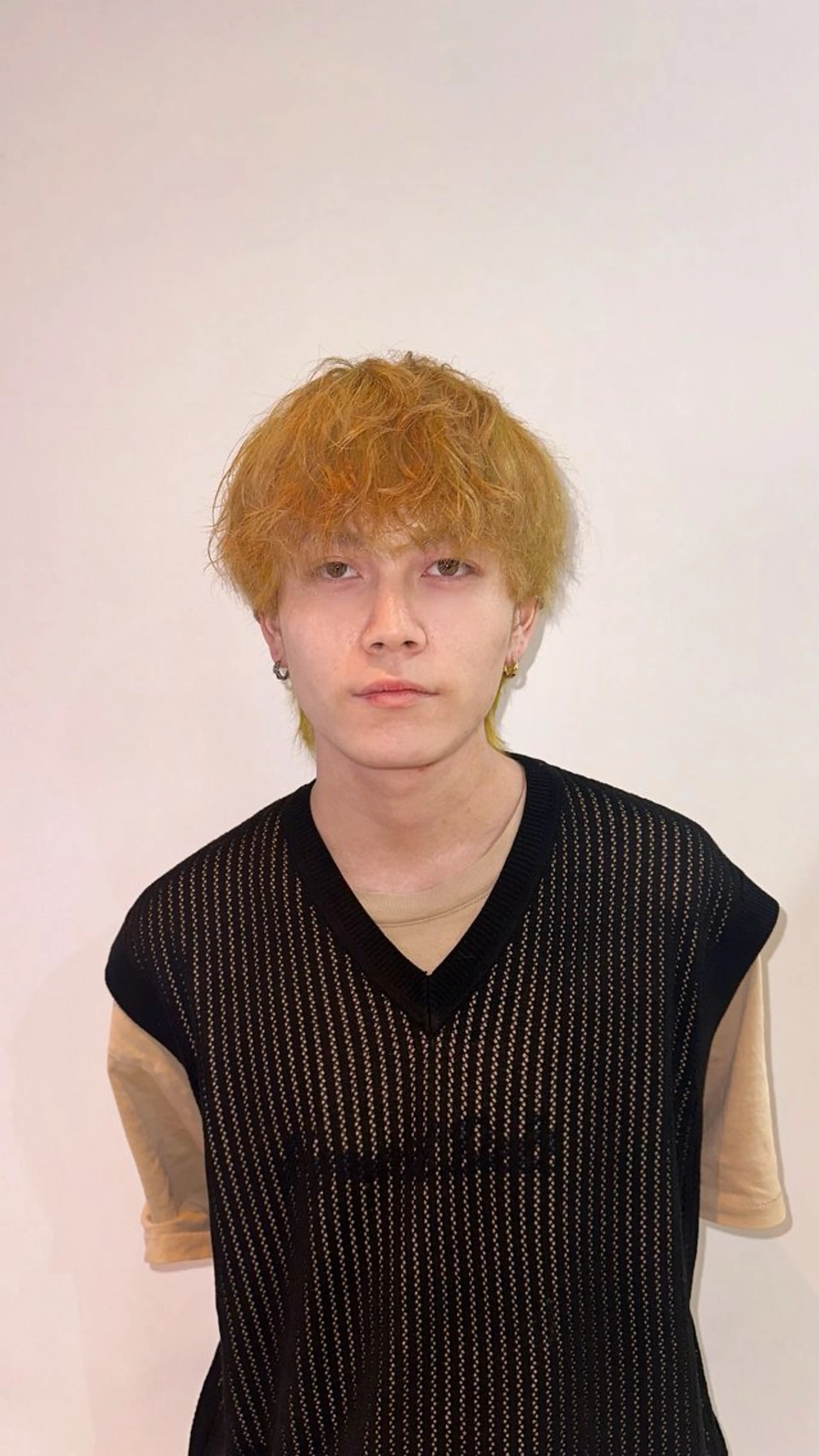 ショート メンズ メンズパーマ イエローカラー 外国人風カラー sion ✰デザインカラーのヘアスタイル