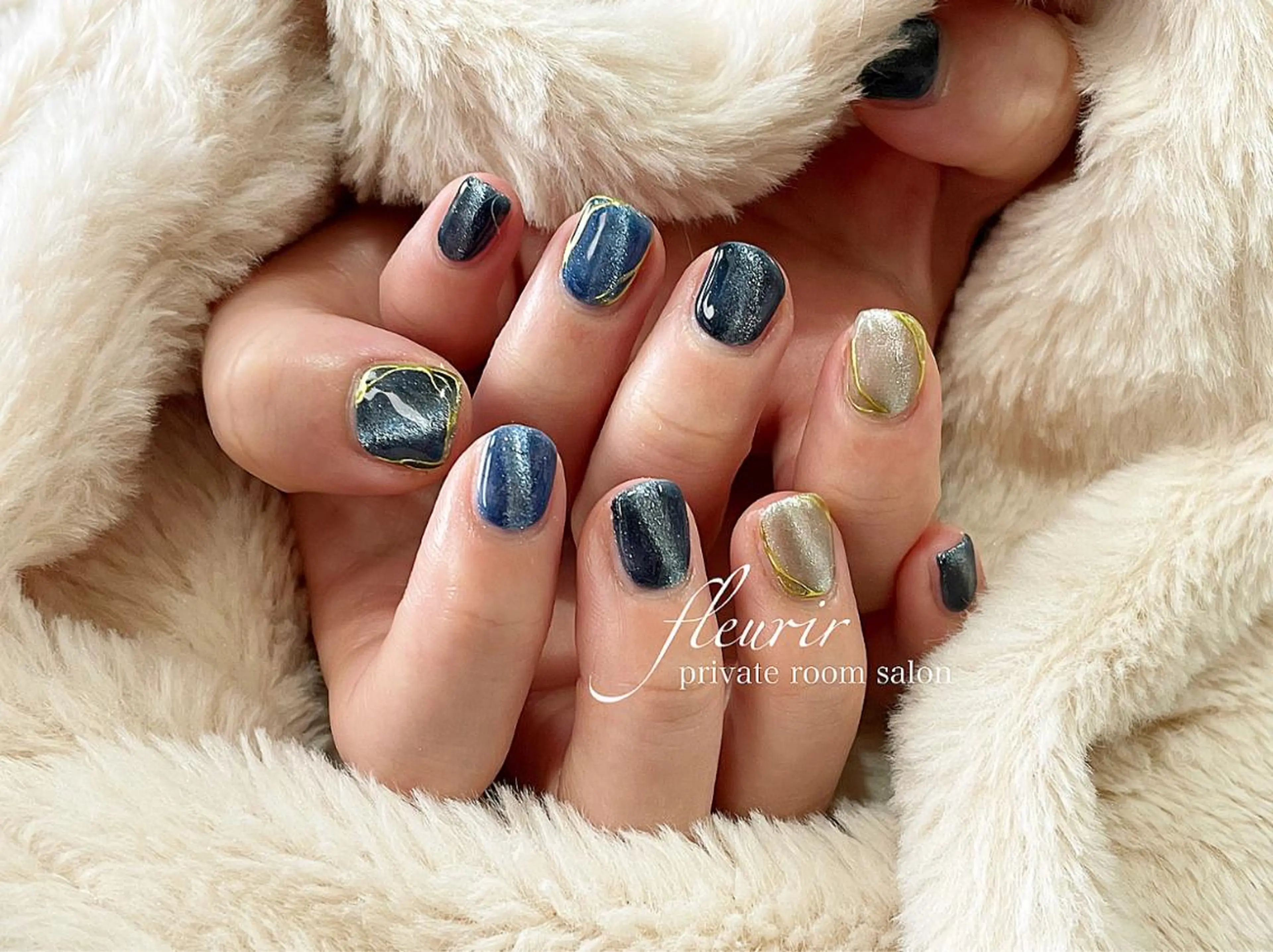 ネイル ゴールド マグネットネイル ミラーネイル 黄色 フルリール 【プライベートサロンのネイルデザイン