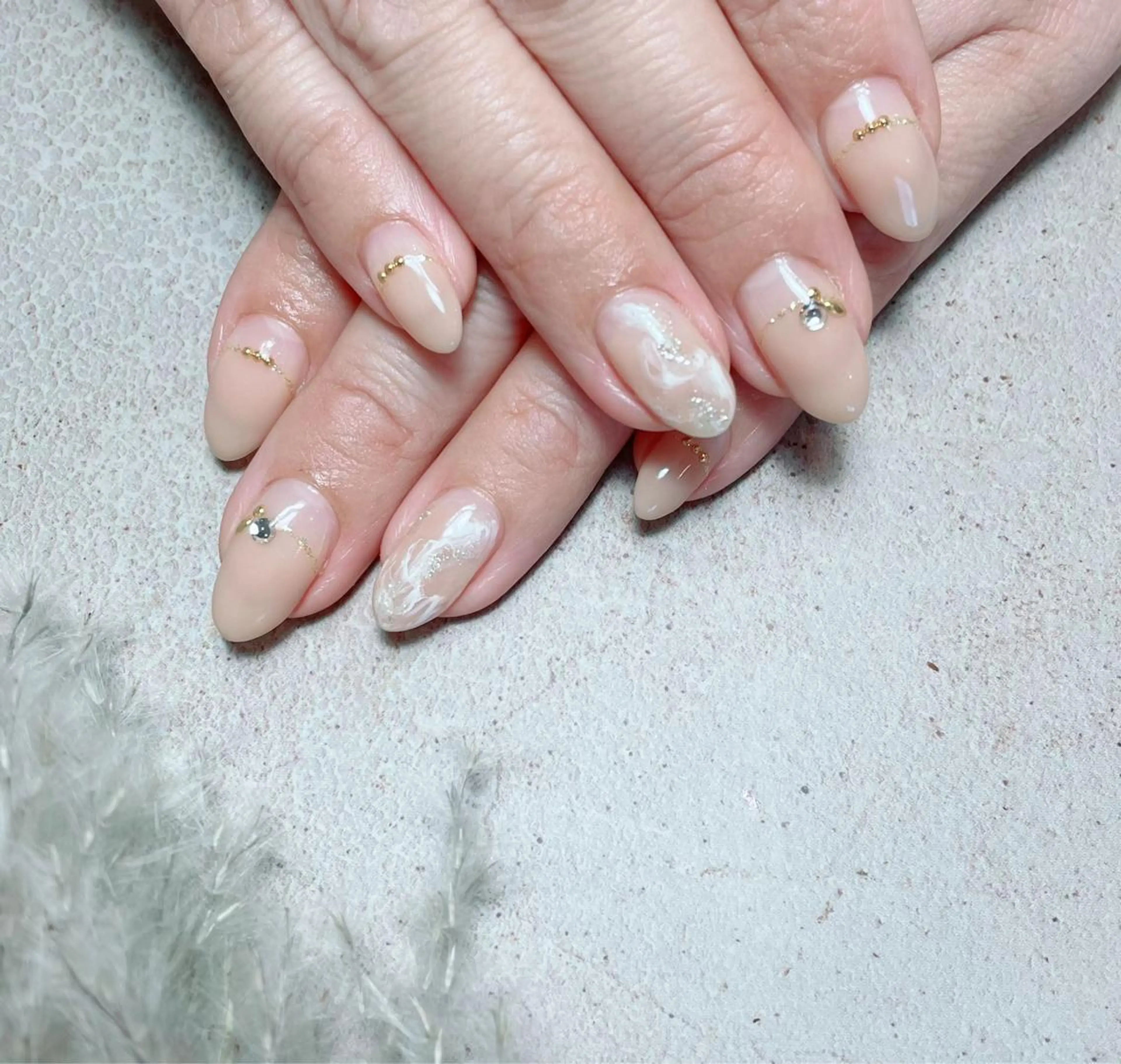 ネイル ジェルネイル キラキラネイル ミラーネイル ニュアンスネイル オフィスネイル nailsalon SIMB.のネイルデザイン