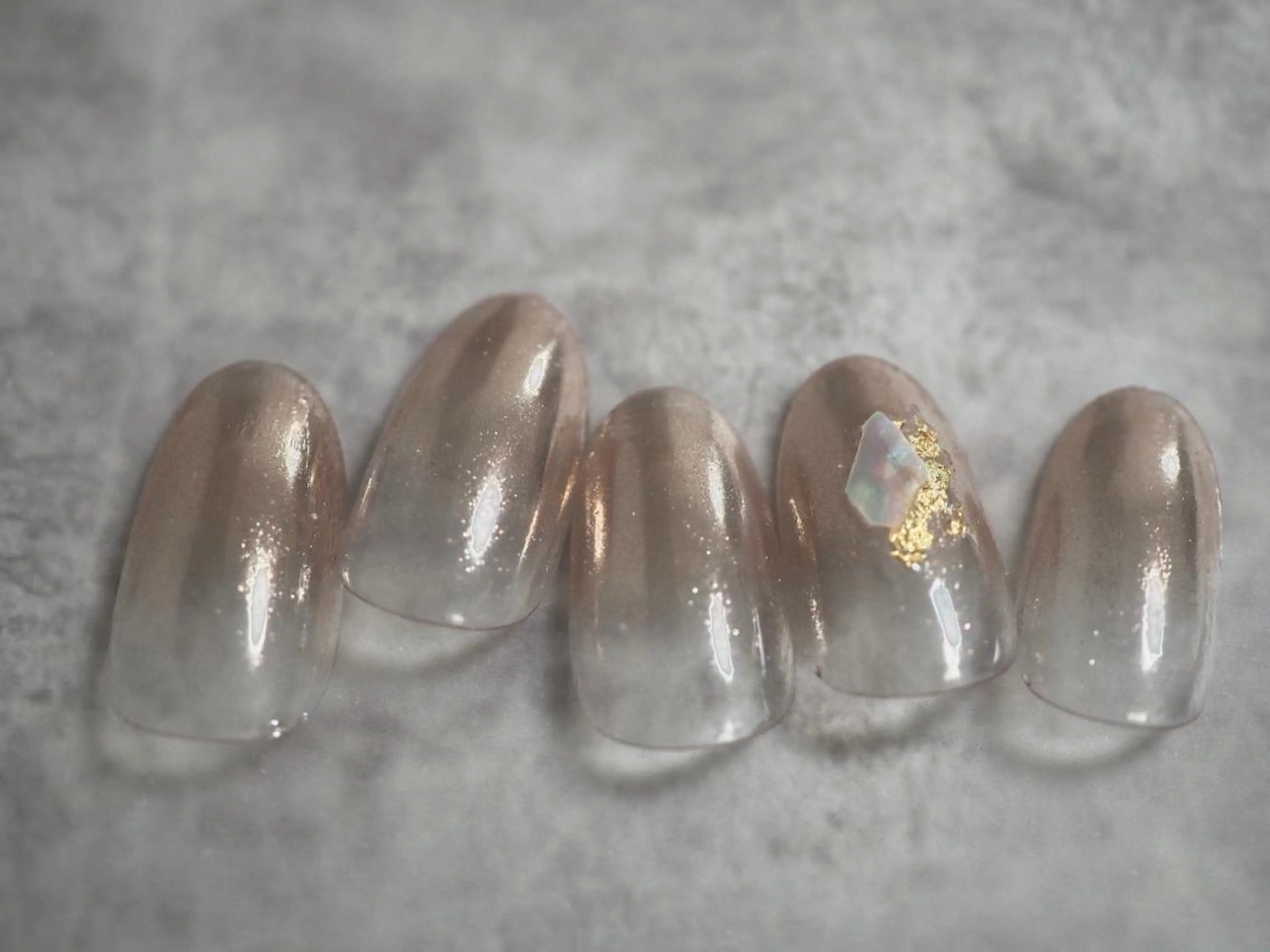 ネイル シンプルネイル 春ネイル kiki nail &brow二子玉川の眉毛・アイブロウイメージ