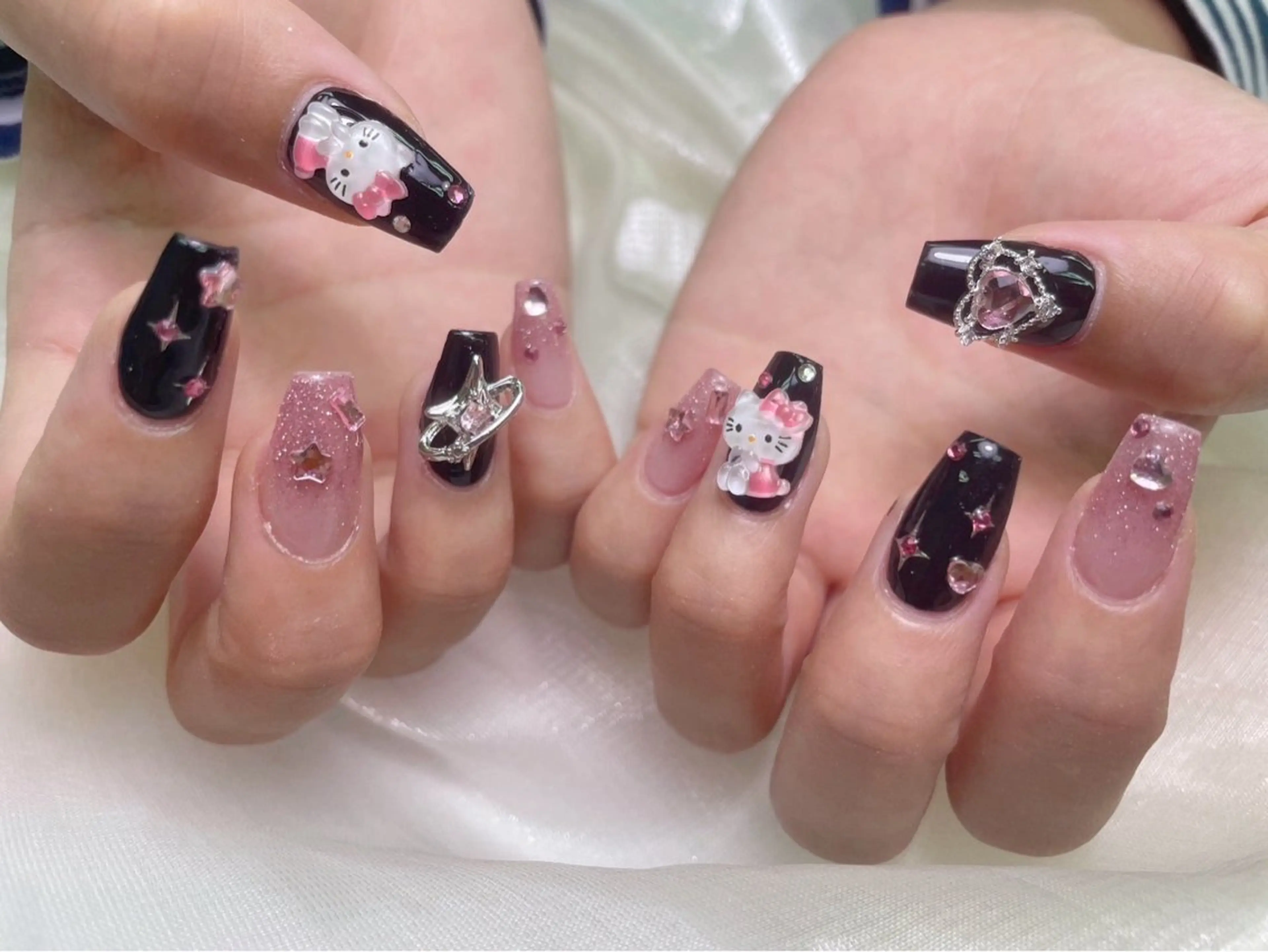 ネイル フットネイル lucky nail 歌舞伎町のネイルデザイン
