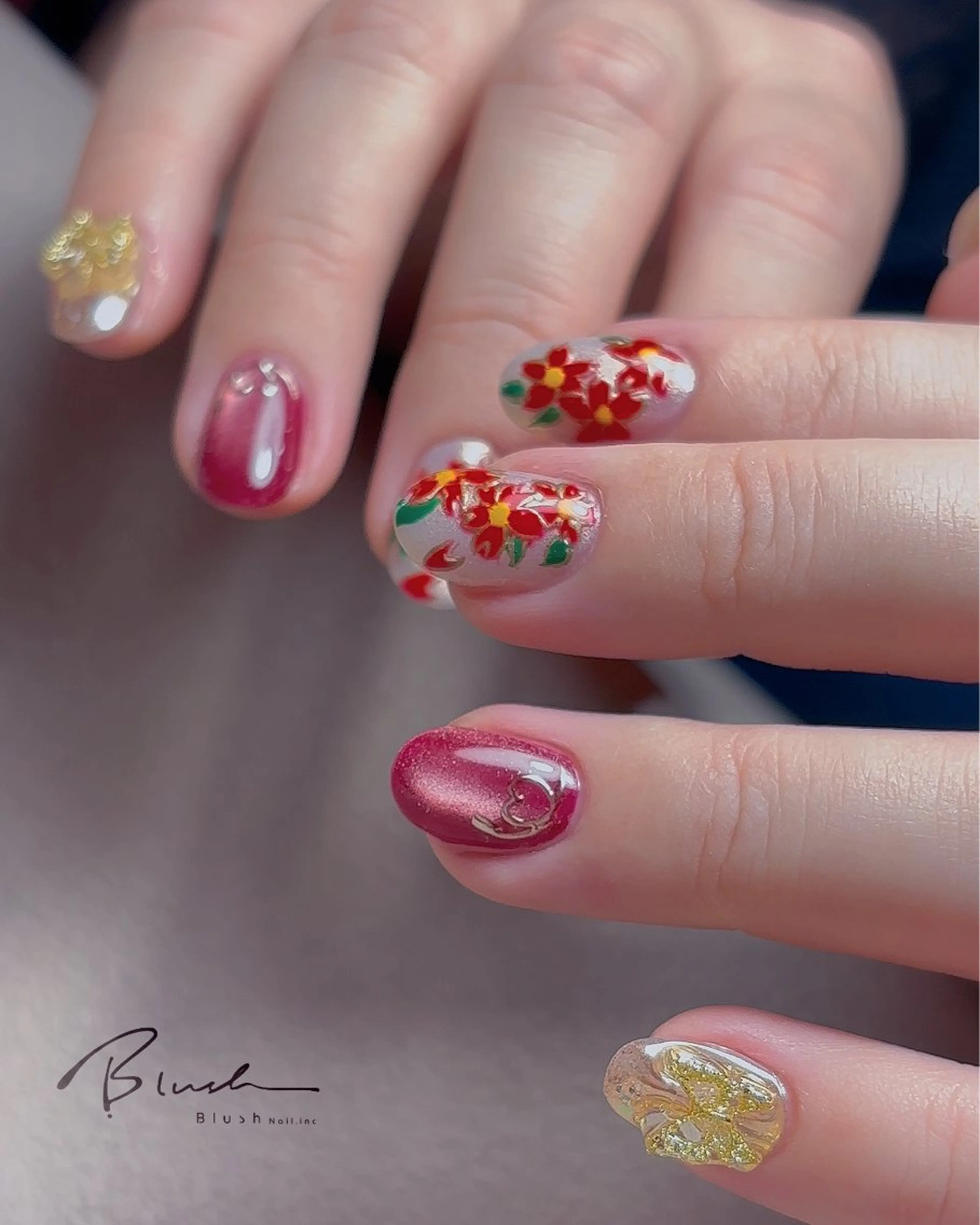 ネイル Blushオーナー Shiinaのネイルデザイン