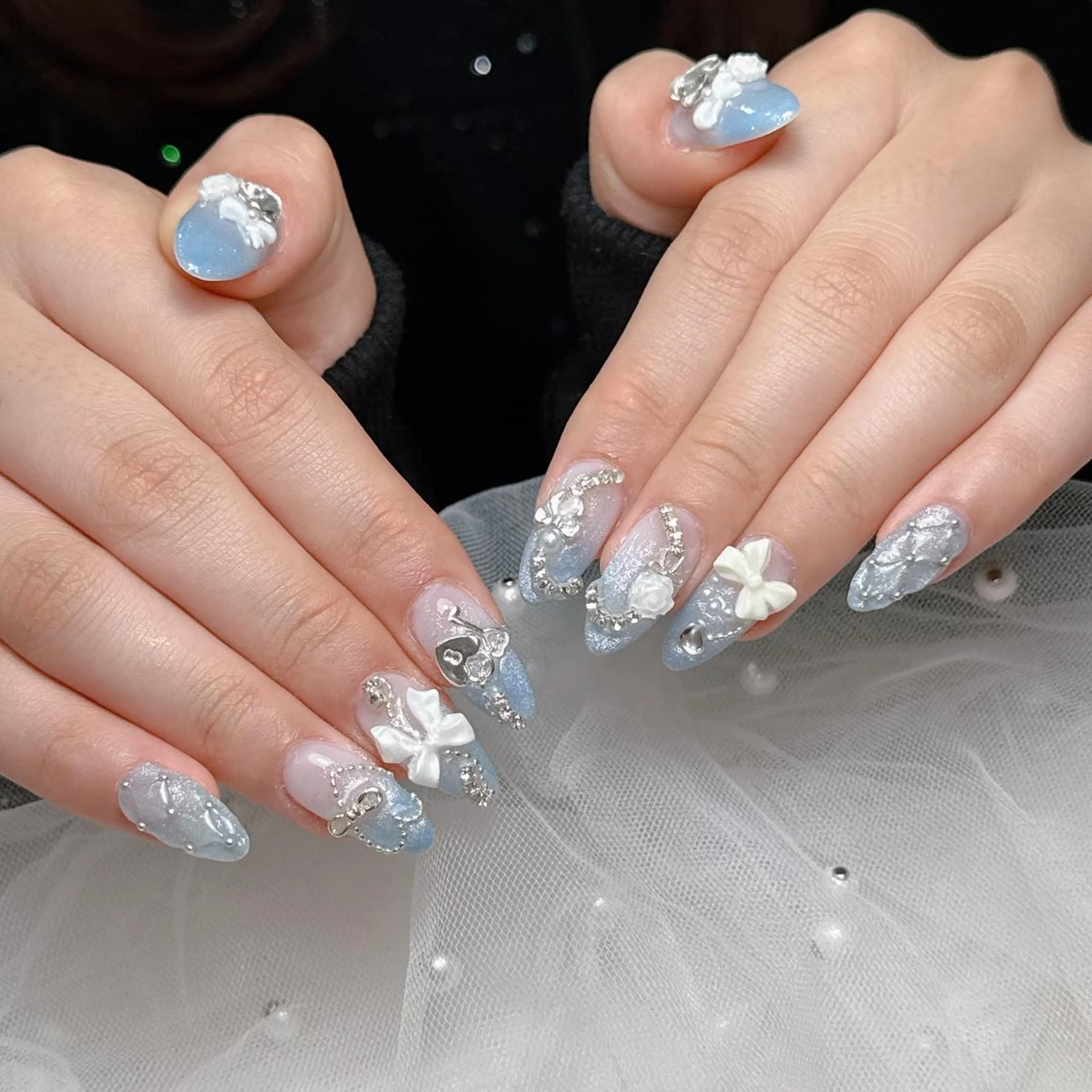 カラー ロング ベージュカラー グラデーションカラー ピンクカラー 韓国風ヘア ハンドネイル Bling Salonのネイルデザイン