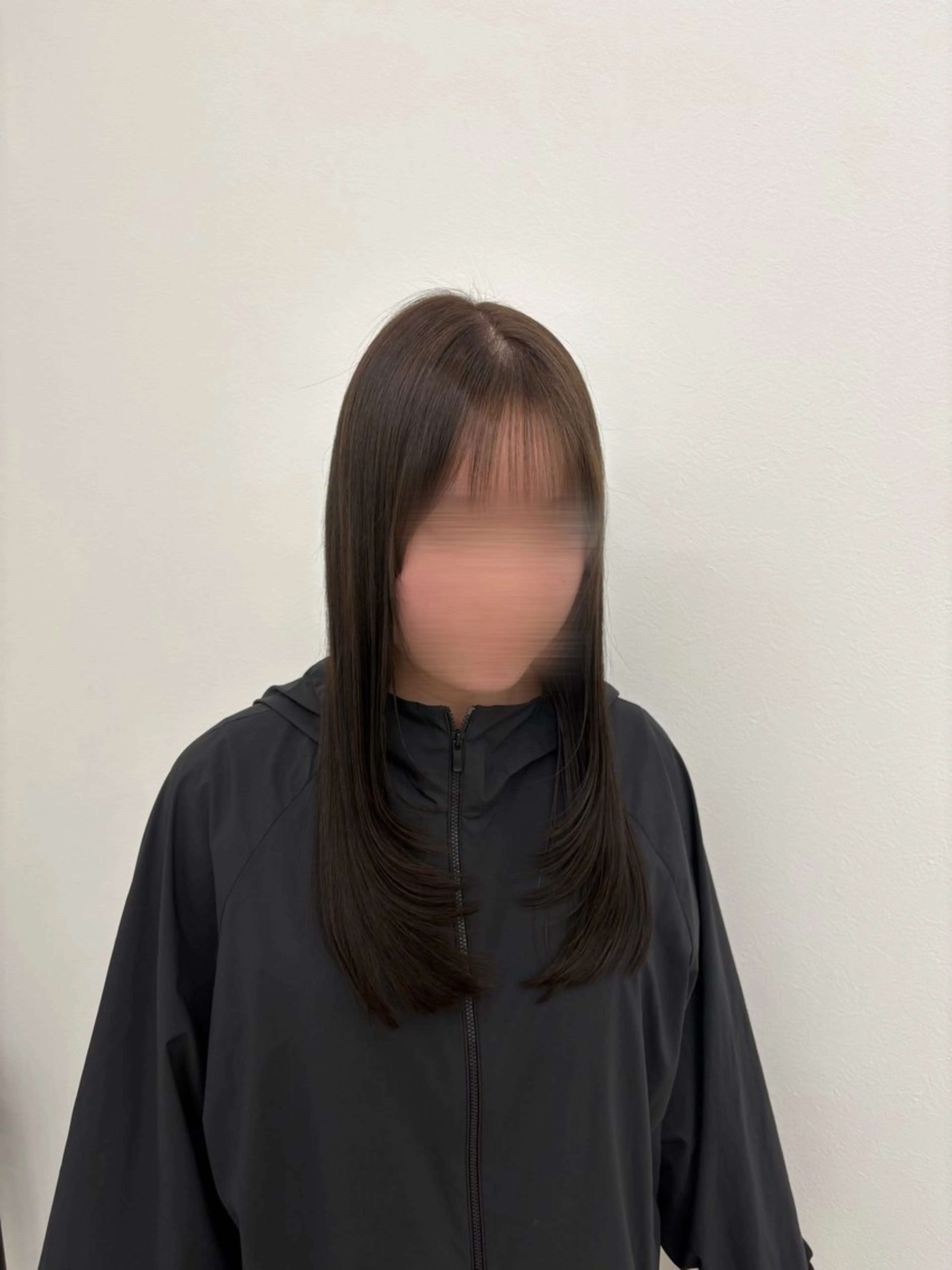 ロング レイヤーカット 佐藤 琳のヘアスタイル