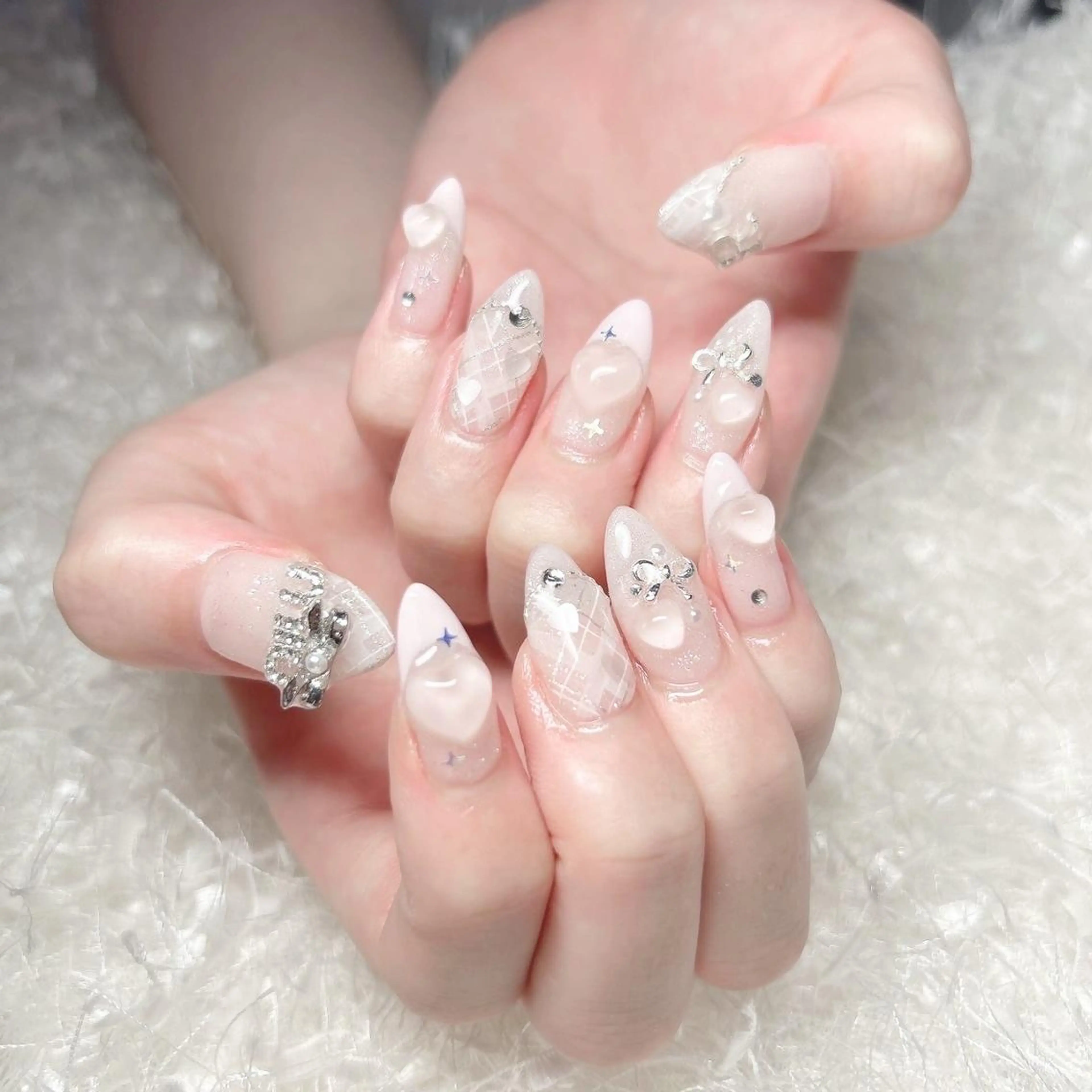 ネイル 長さ出し フットネイル フレンチネイル ジェルネイル グラデーション ハンドネイル Nail&eye Belire 新宿のネイルデザイン