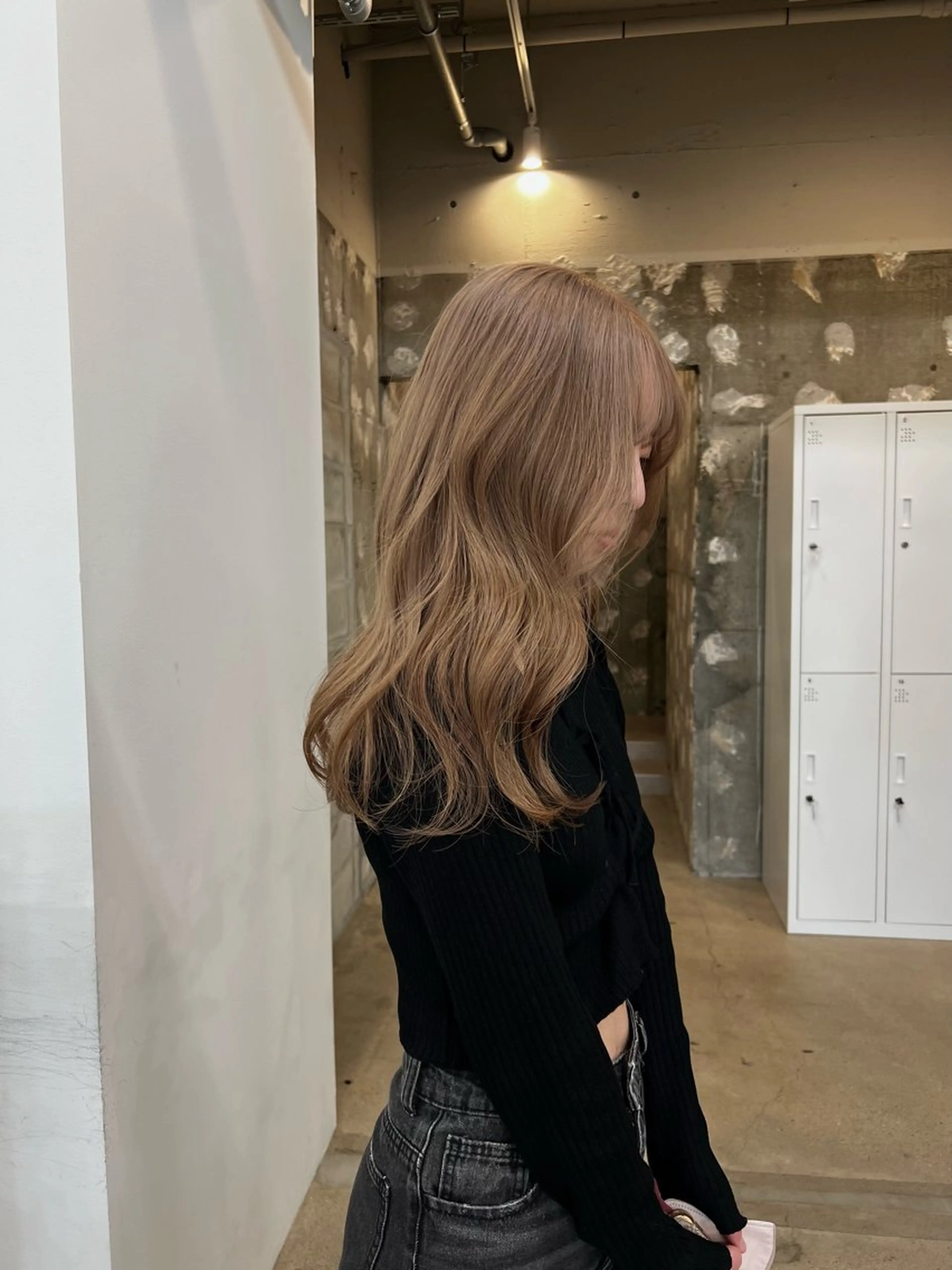 ロング カラー ベージュカラー ブリーチ ミルクティーベージュ ヘアカラー トリートメント fit /HONOKAのヘアスタイル