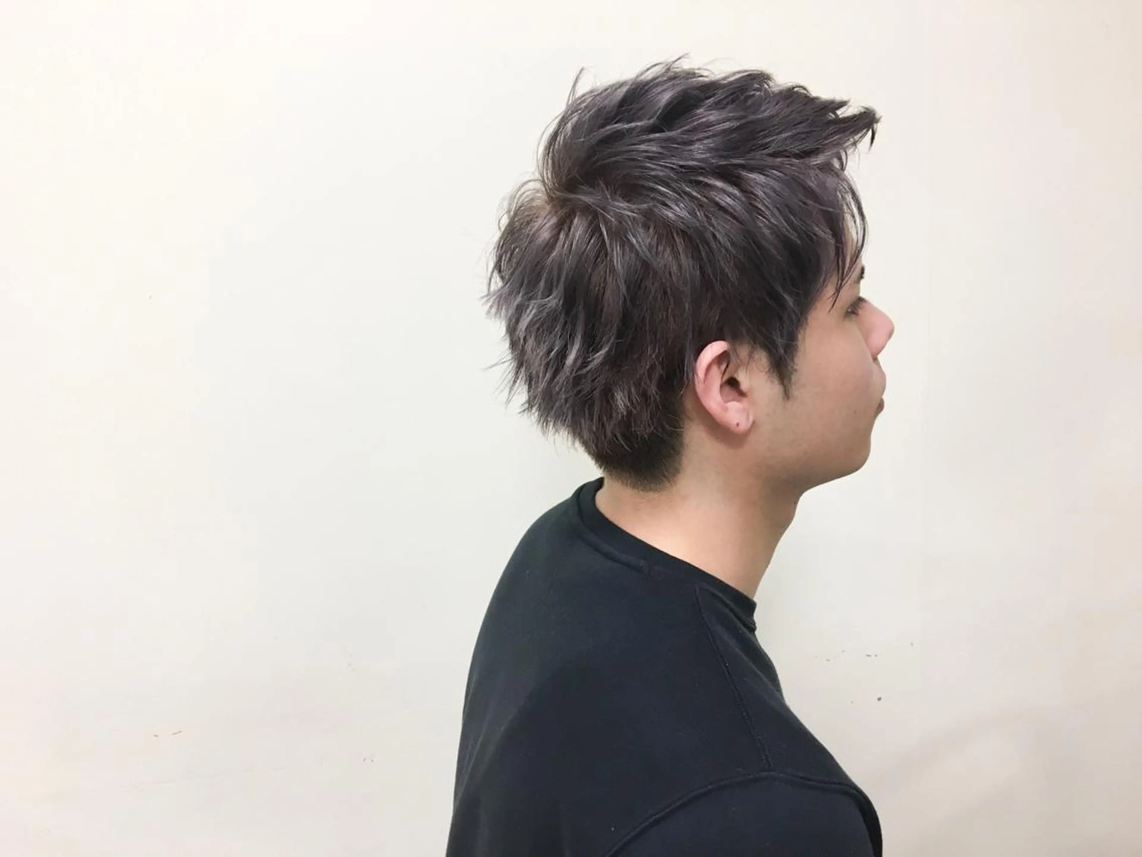 カラー メンズ シルバー カット 縮毛矯正 トリートメント Beach 代表 KENTAのヘアスタイル