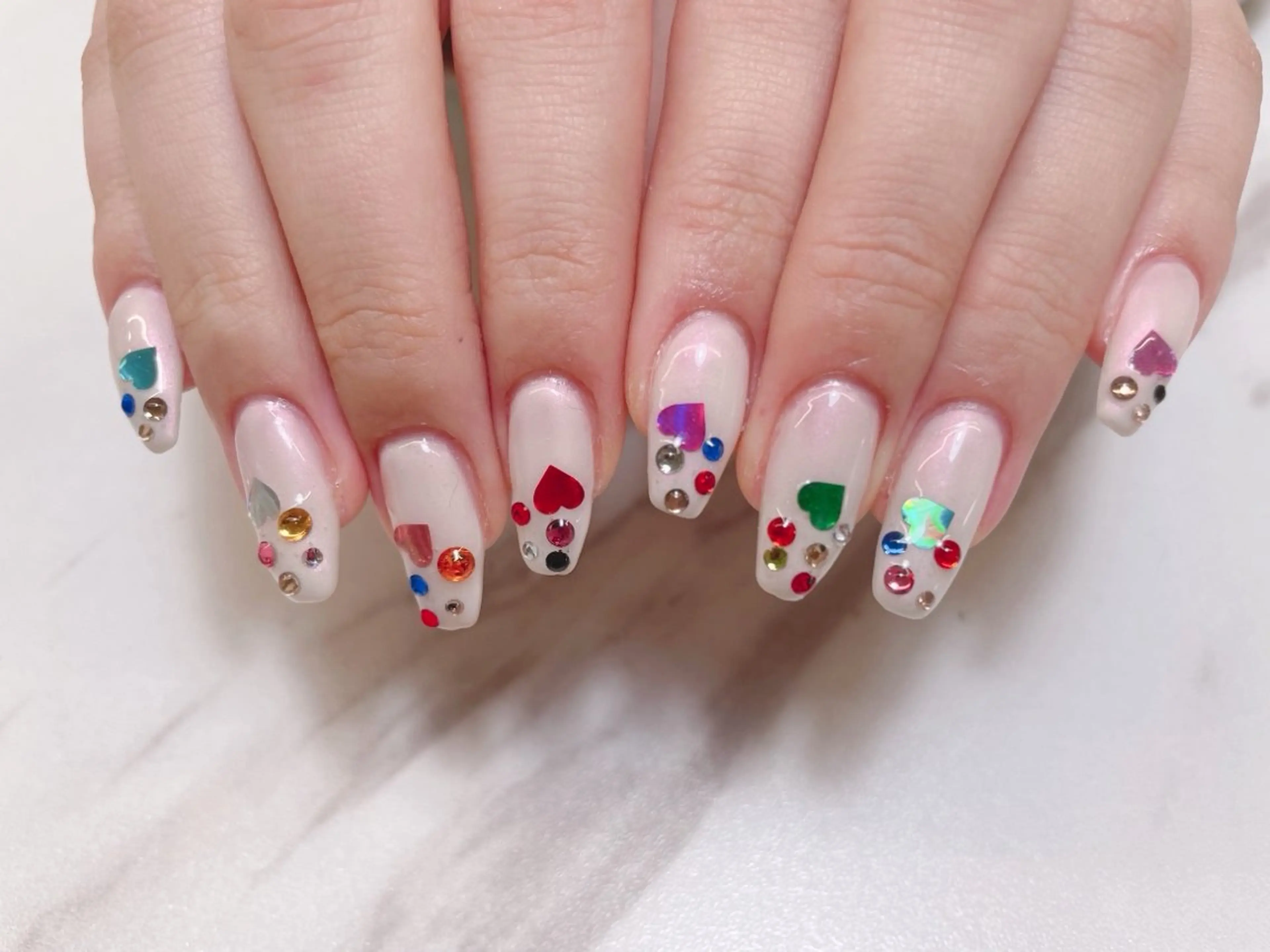 ネイル ハンドネイル さき🌼 堺筋本町ネイルサロンのネイルデザイン