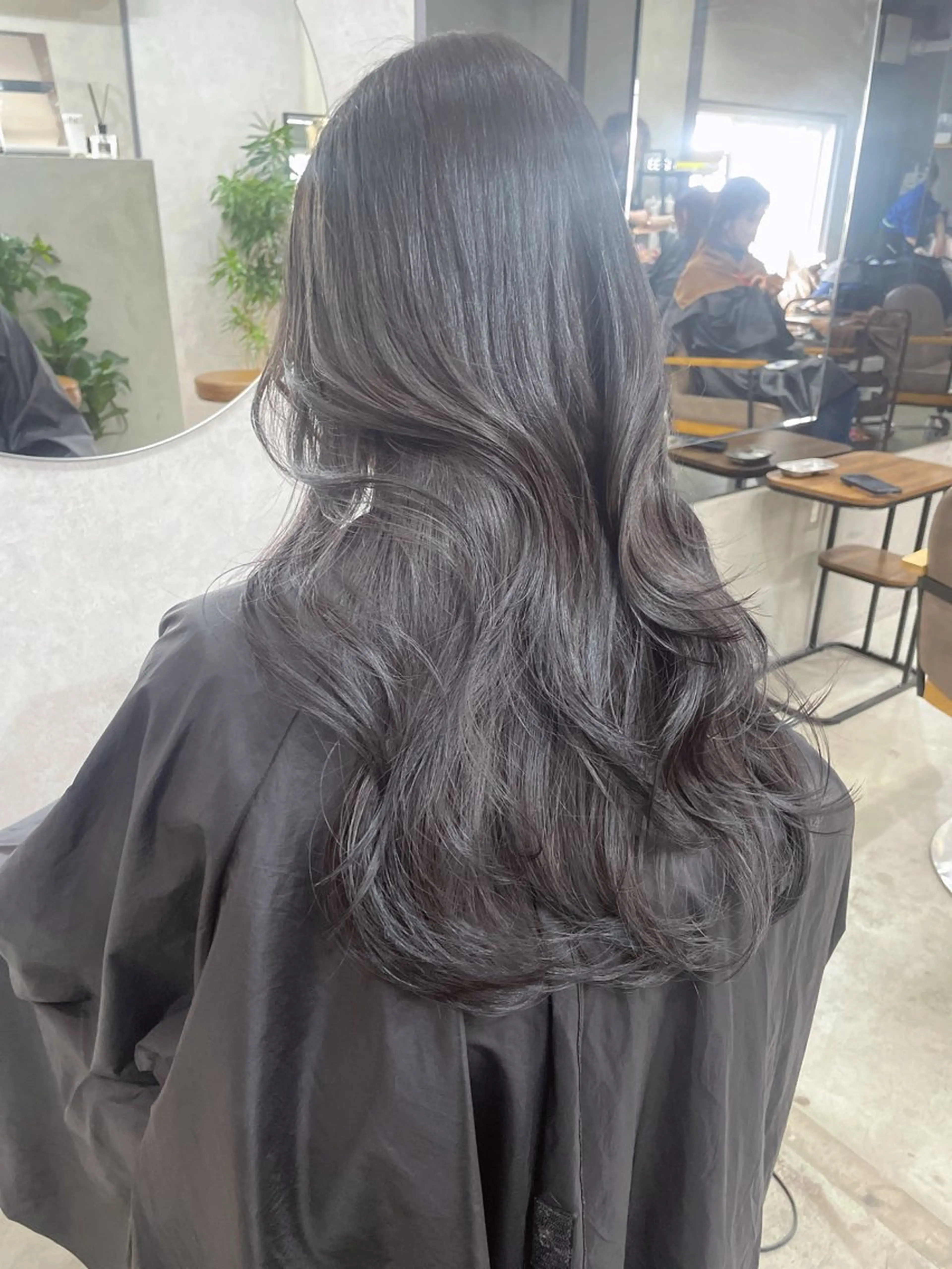ロング カラー レイヤーカット AIRI layer cut hairのヘアスタイル