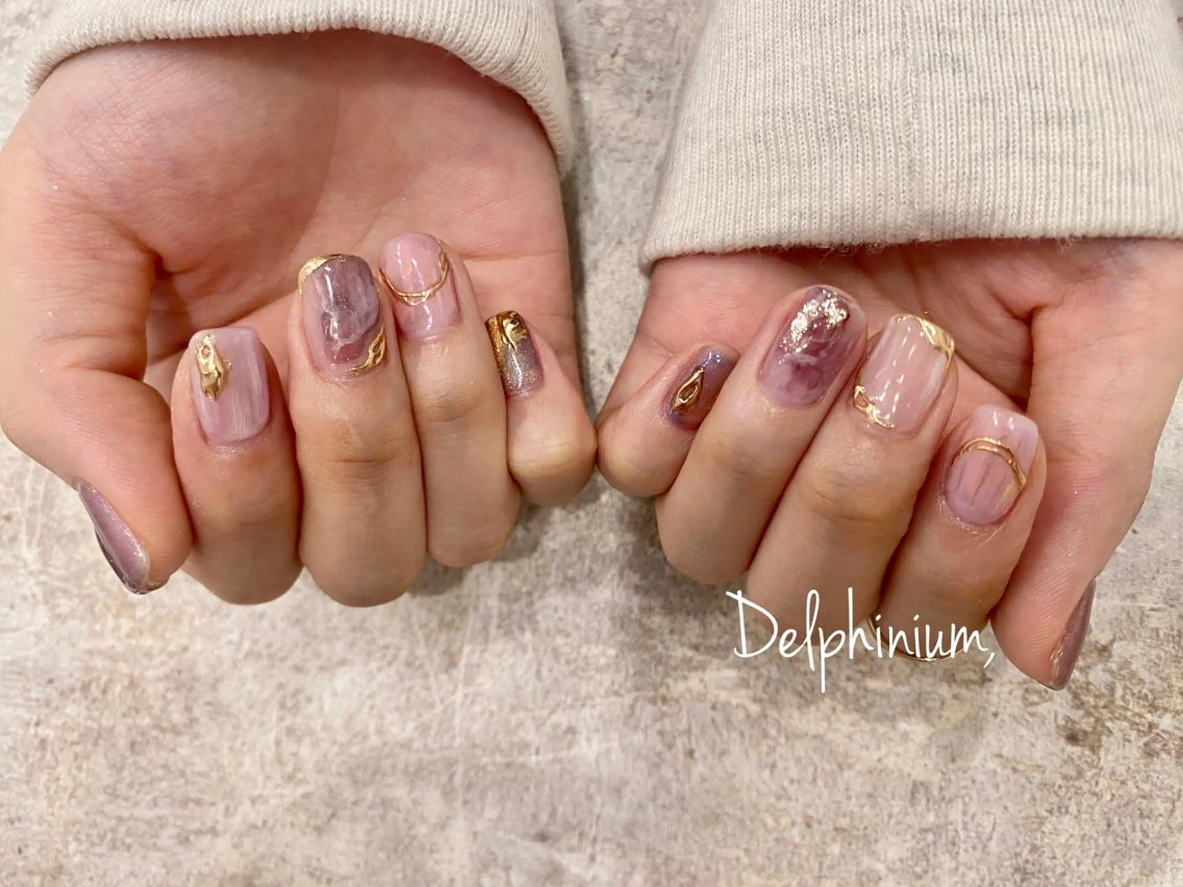 ネイル ニュアンスネイル パープル ハンドネイル 岡本 友恵のネイルデザイン