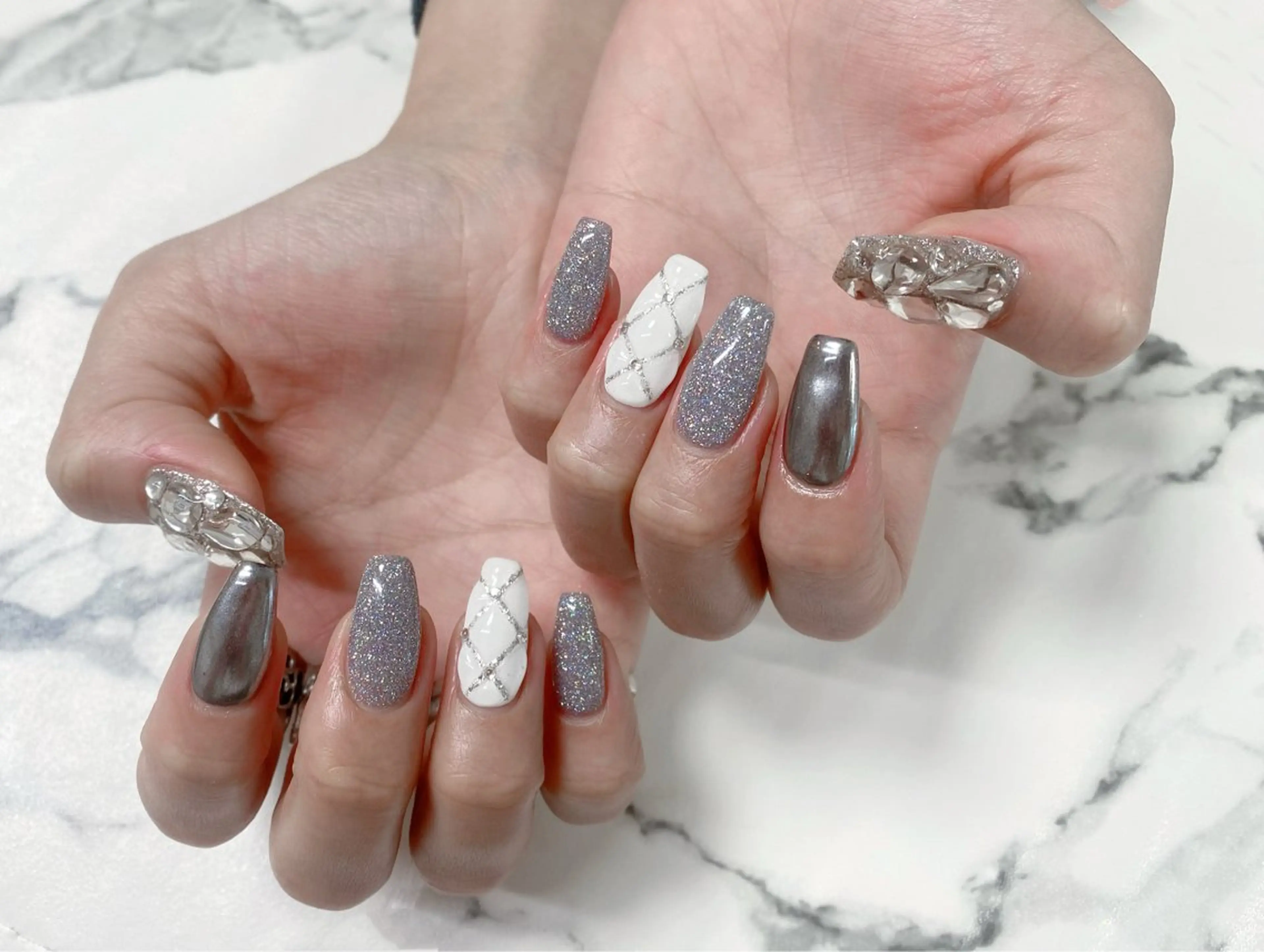 ネイル Q Free nailsのネイルデザイン