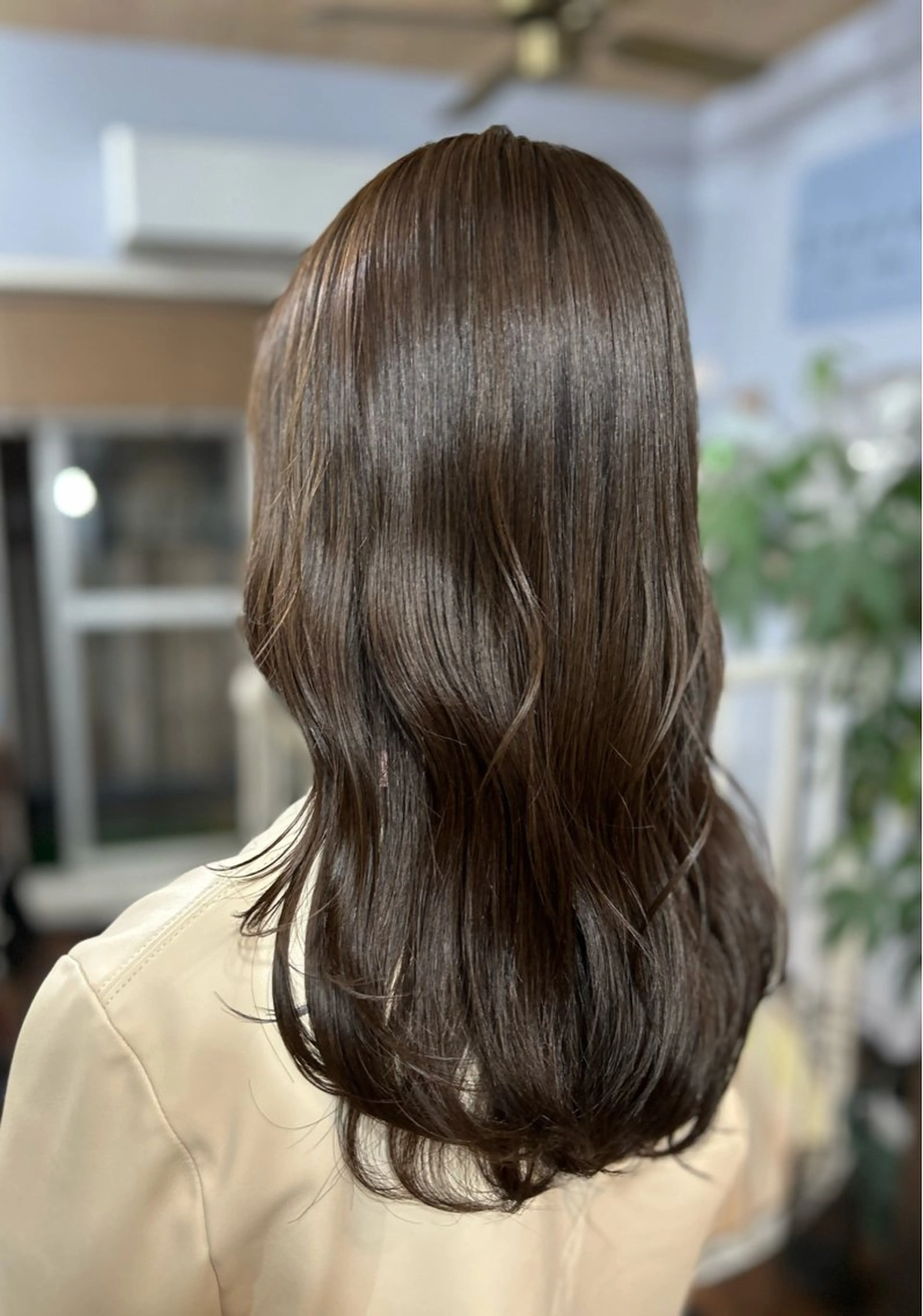 ミディアム カラー ベージュカラー モカベージュ 🌈美髪✂︎艶色🎨 頭皮改善🍀TAKUのヘアスタイル