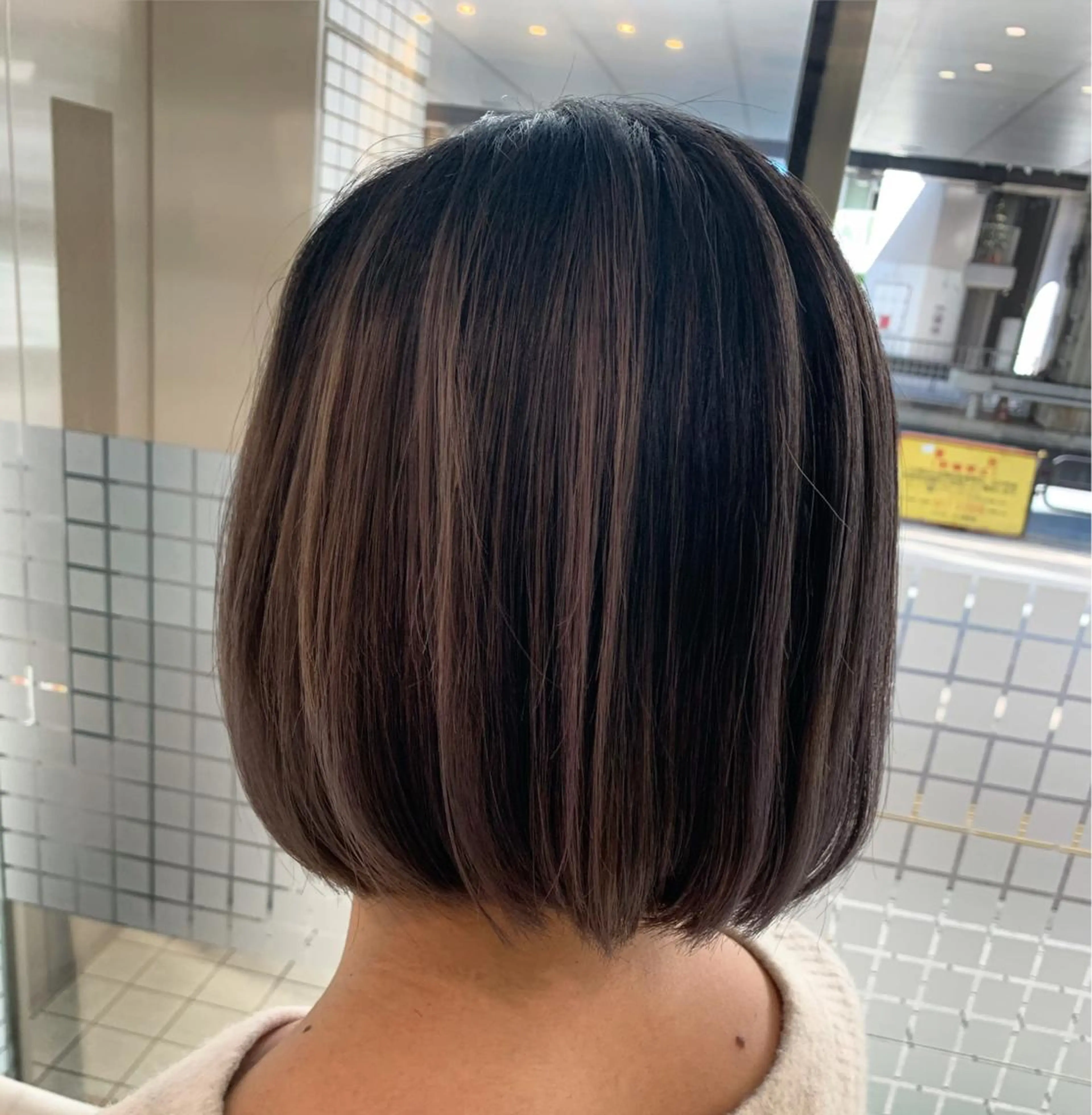 ショート カラー バレイヤージュ ボブ レイヤーカット カット ヘアカラー ブリーチ/バレイヤ ージュ川端裕司のヘアスタイル