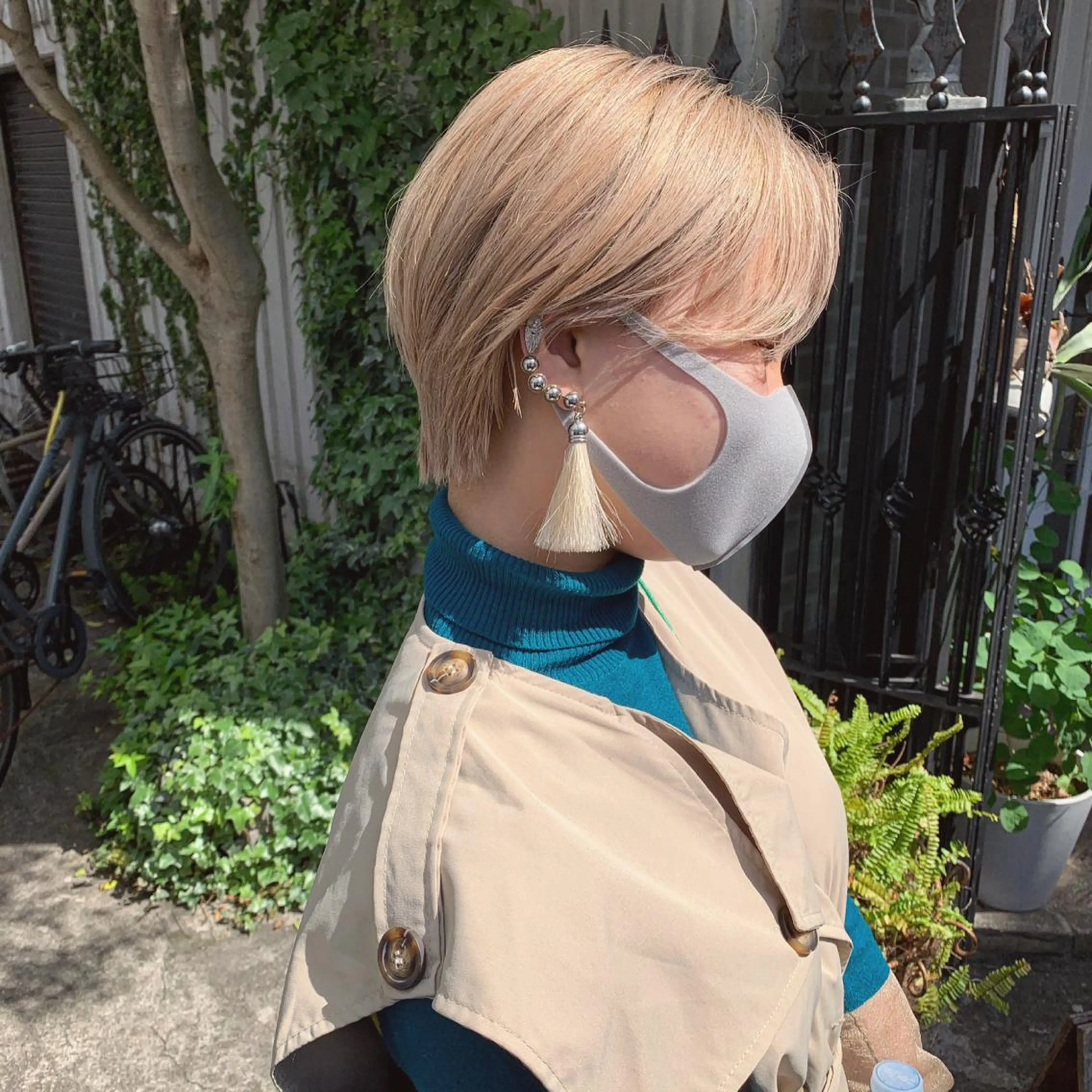 ショート カラー ベージュカラー ハイトーンカラー ハイトーンベージュ ハッシュカット カシマハヤトのヘアスタイル