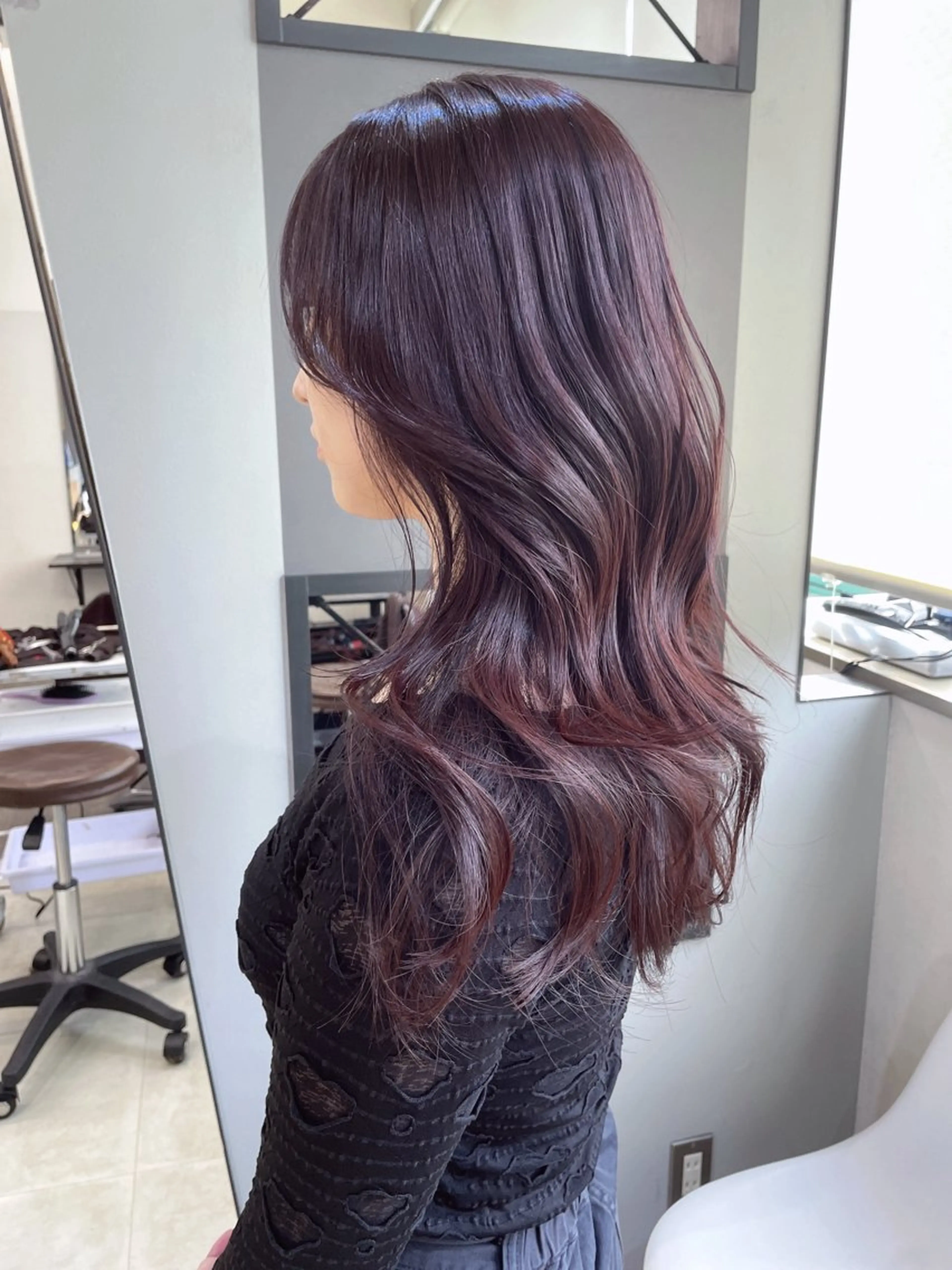 セミロング カラー ベージュカラー ピンクカラー ピンクベージュ AIRI layer cut hairのヘアスタイル