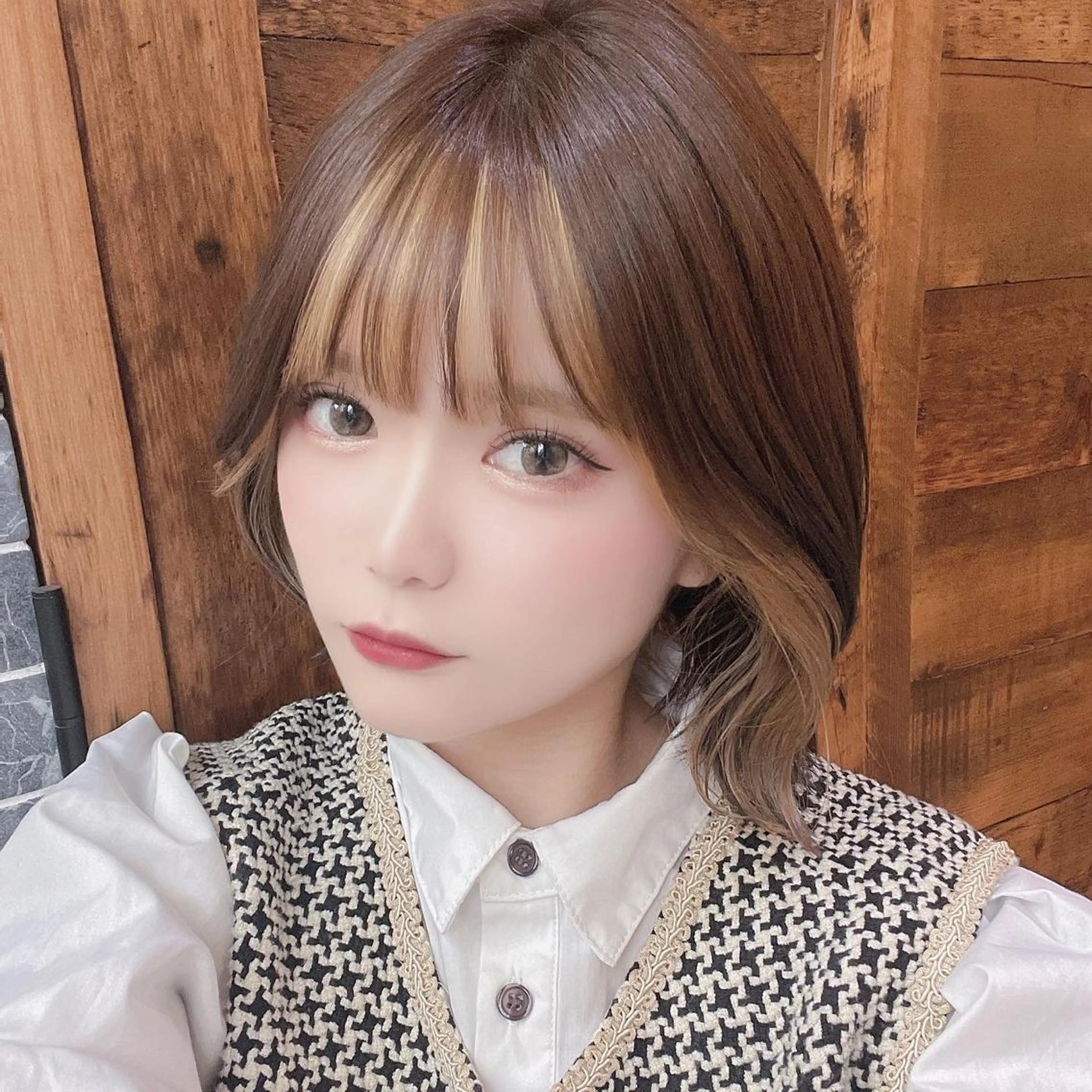 ミディアム カラー MIKU /ボブ/外ハネボブのヘアスタイル