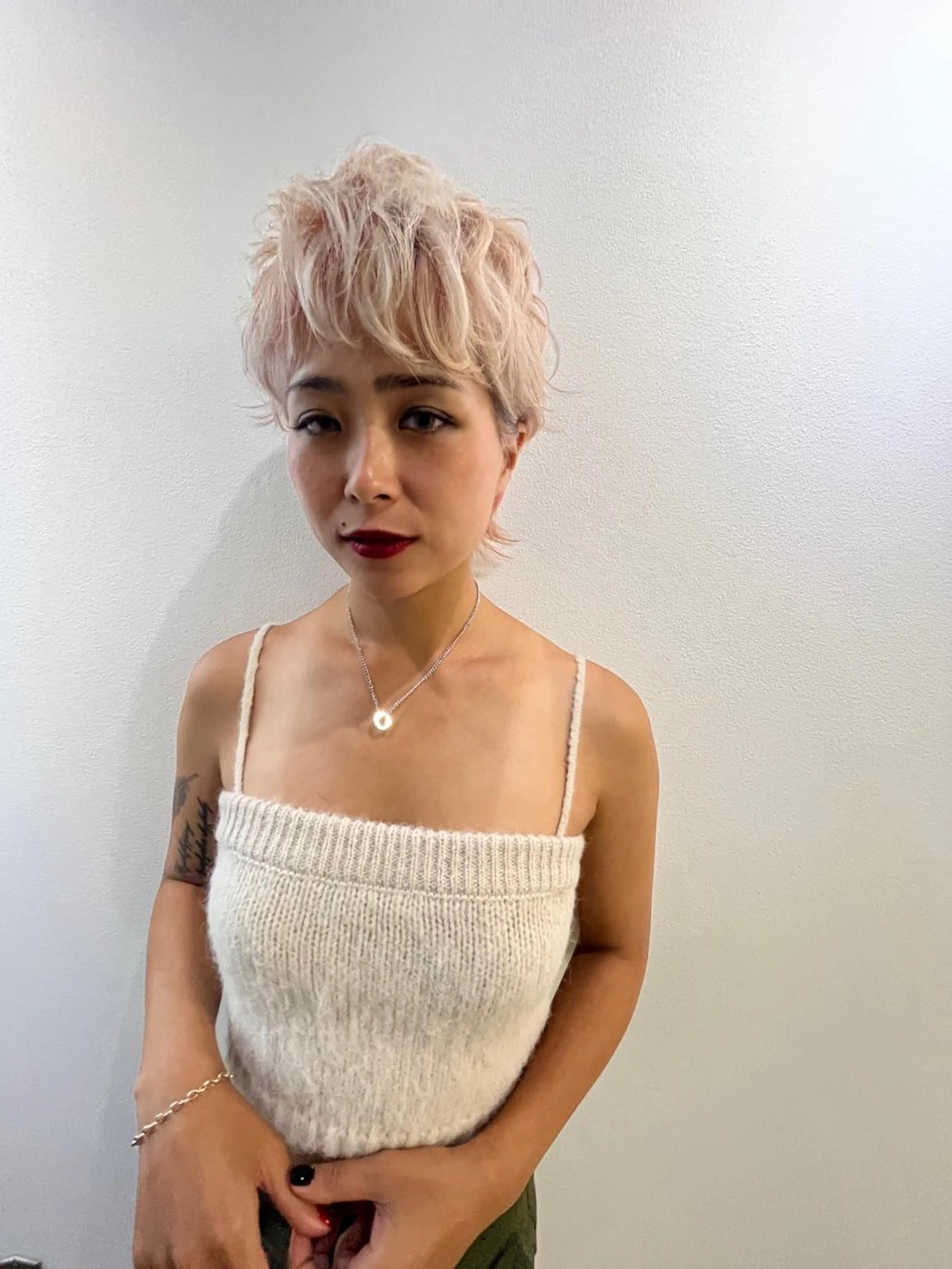 ショート カラー ヘアアレンジ ブリーチ ピンクカラー カット ヘアカラー トリートメント Libre 西野圭一のヘアスタイル